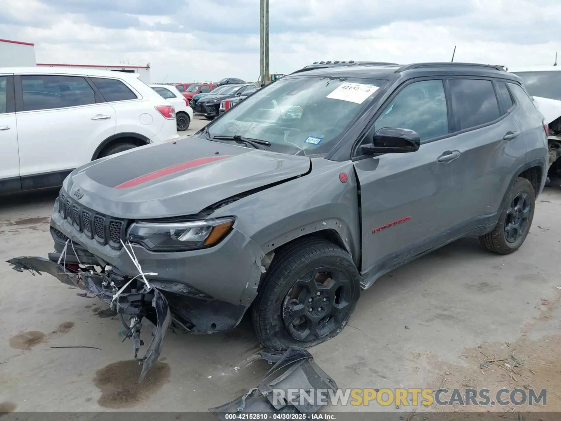 2 fotografías del automóvil dañado 3C4NJDDN1PT556640 JEEP COMPASS 2023