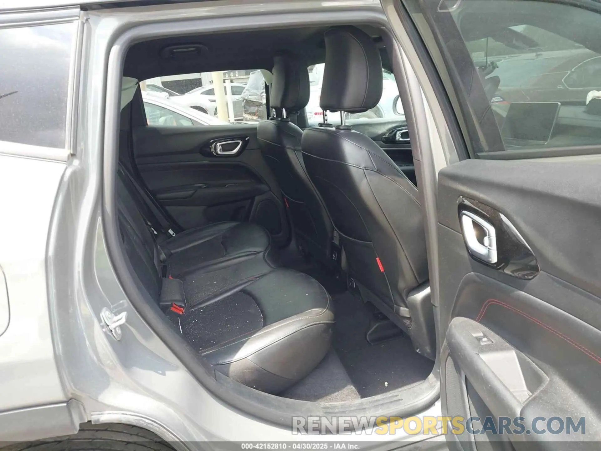 8 fotografías del automóvil dañado 3C4NJDDN1PT556640 JEEP COMPASS 2023