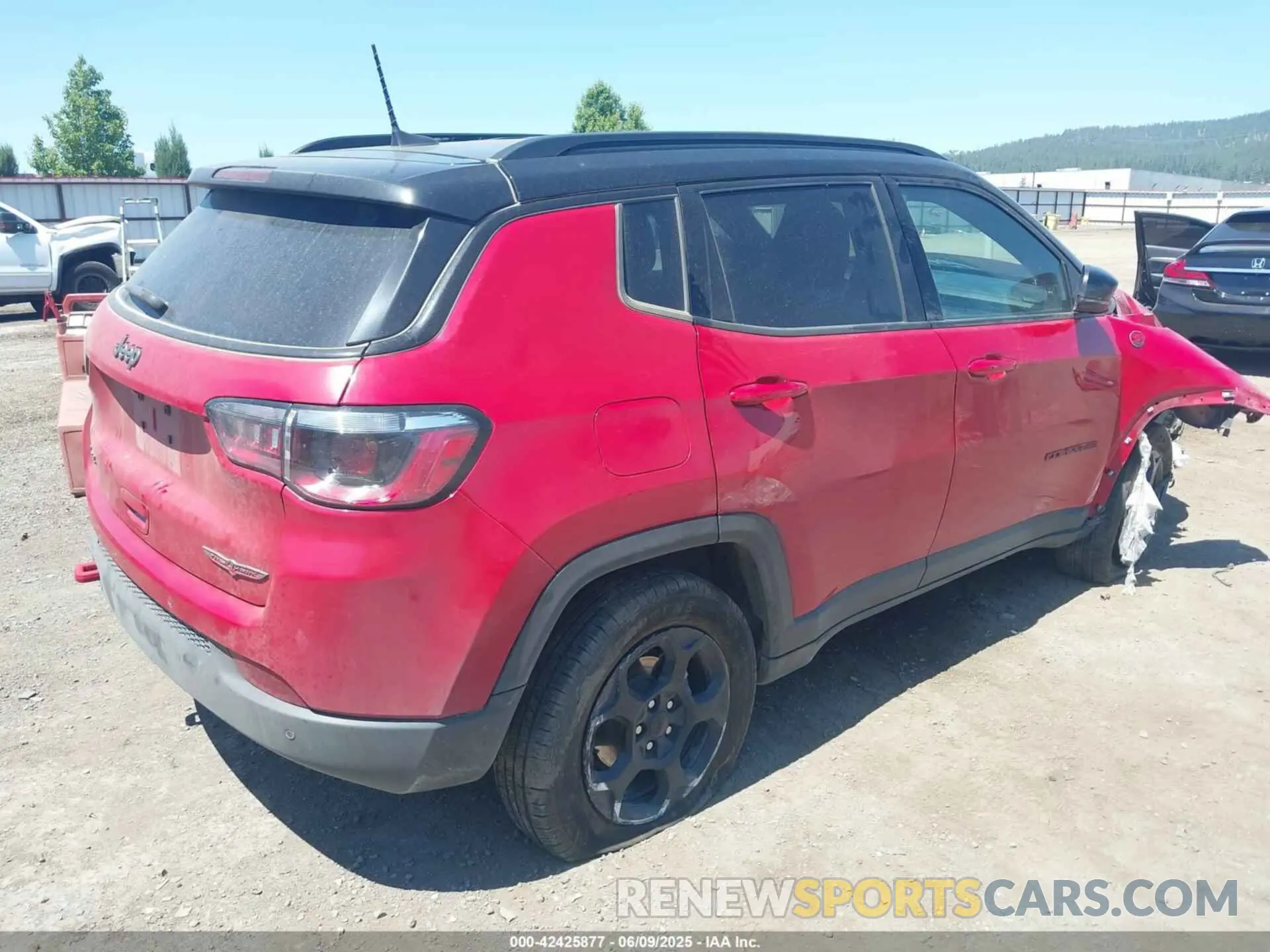 4 fotografías del automóvil dañado 3C4NJDDN2PT527857 JEEP COMPASS 2023