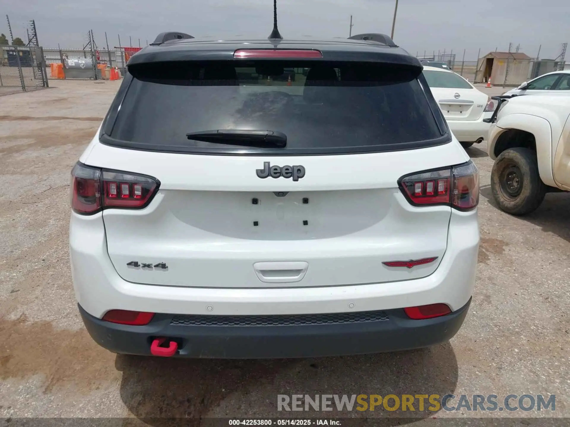 16 fotografías del automóvil dañado 3C4NJDDN3PT544408 JEEP COMPASS 2023
