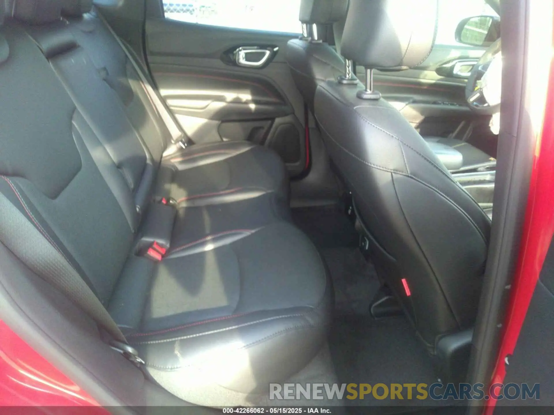8 fotografías del automóvil dañado 3C4NJDDN4PT508324 JEEP COMPASS 2023