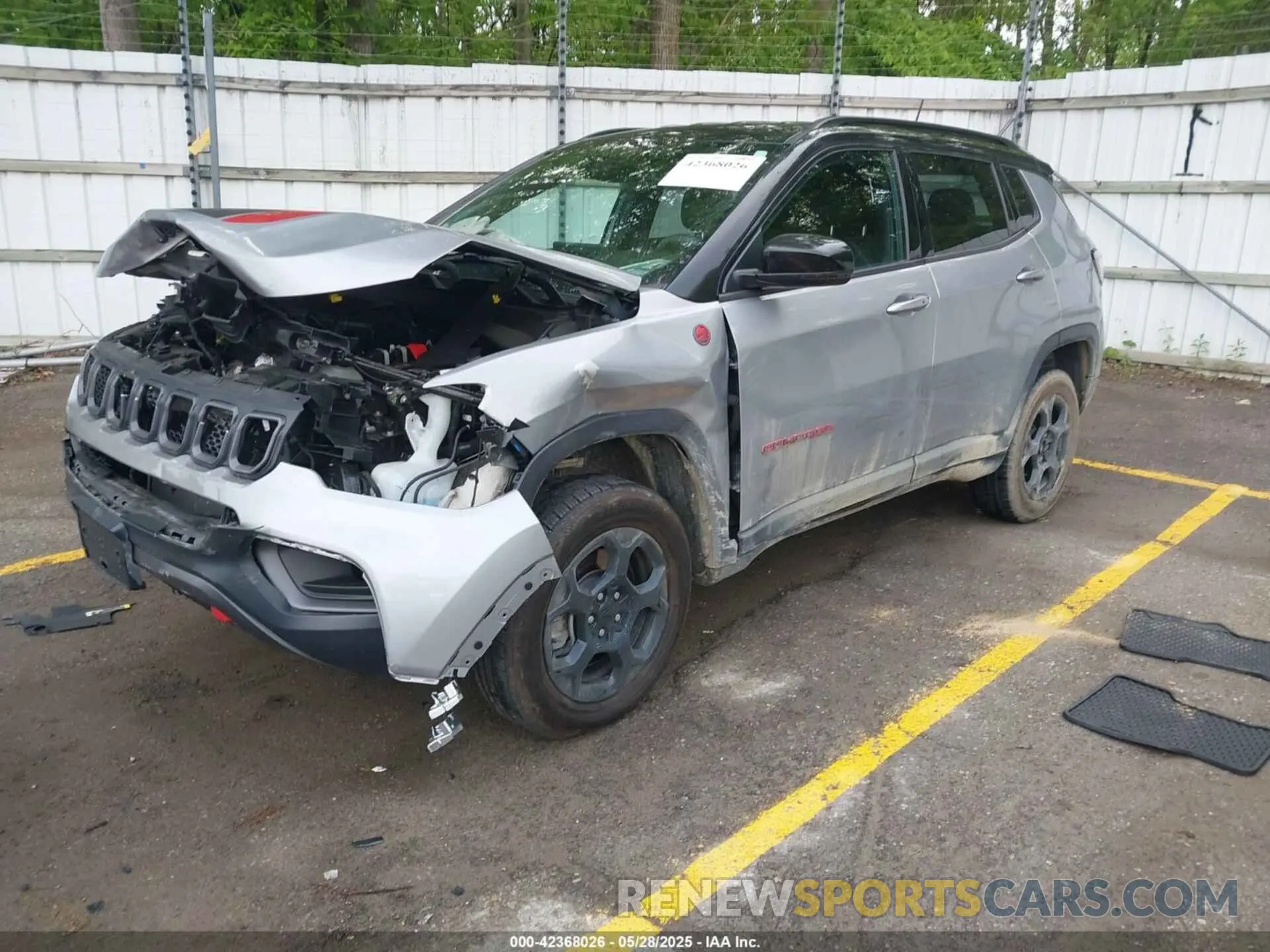 2 fotografías del automóvil dañado 3C4NJDDN8PT524820 JEEP COMPASS 2023