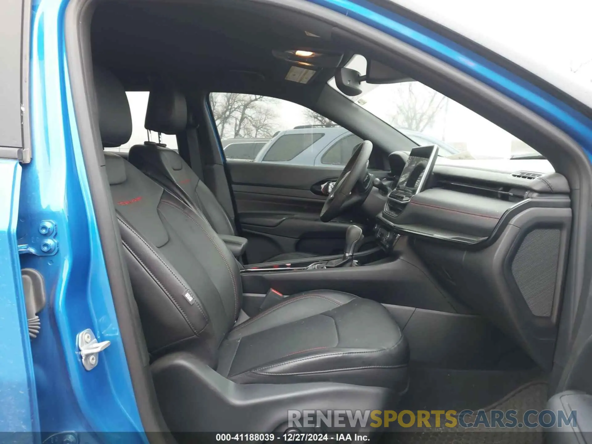 5 fotografías del automóvil dañado 3C4NJDDN8PT551998 JEEP COMPASS 2023