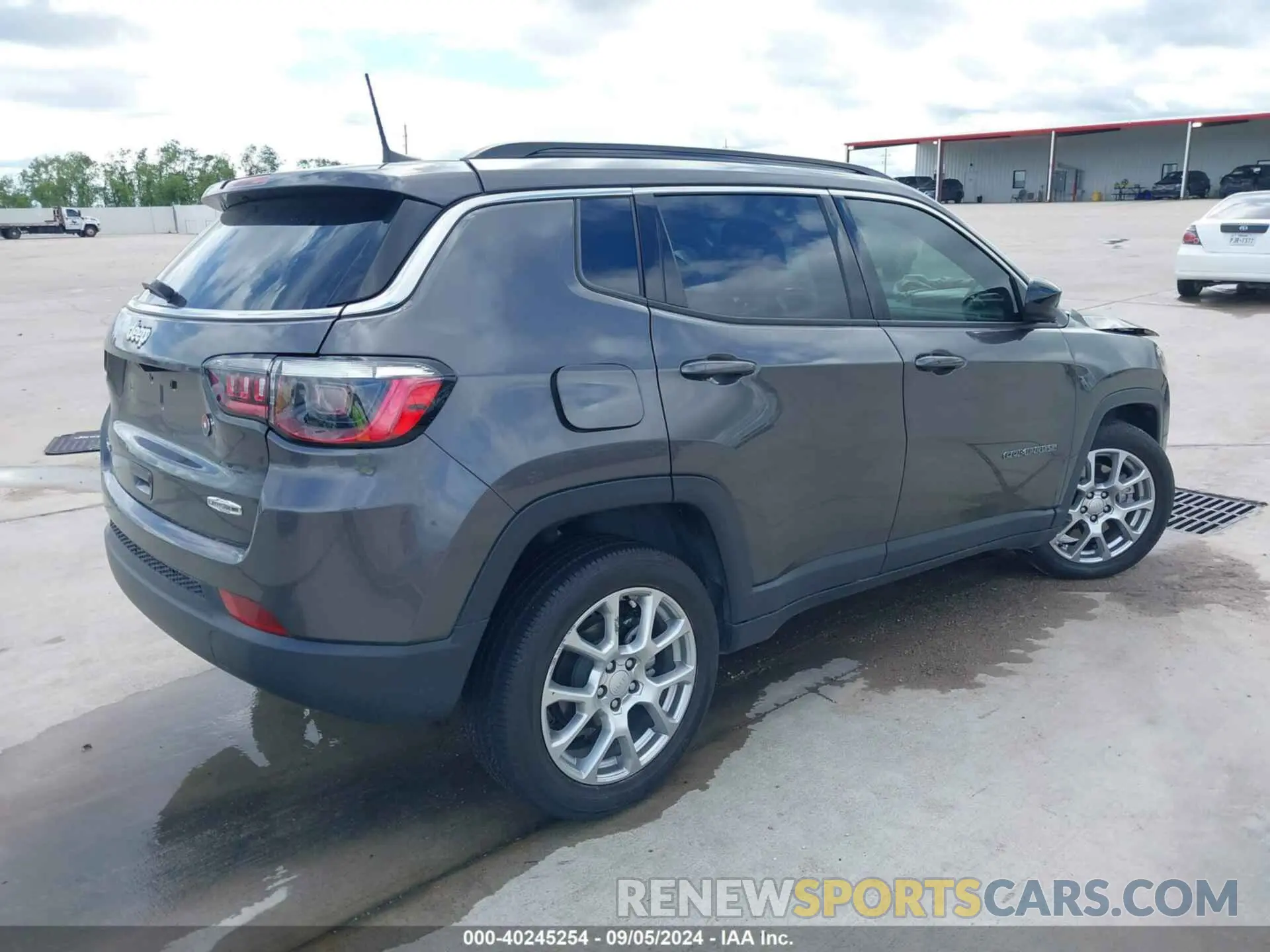 4 fotografías del automóvil dañado 3C4NJDFN4PT513651 JEEP COMPASS 2023