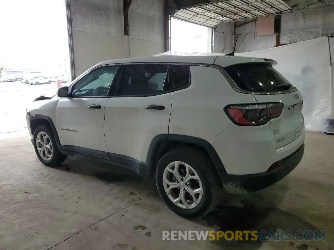 2 fotografías del automóvil dañado 3C4NJDAN2RT145173 JEEP COMPASS 2024