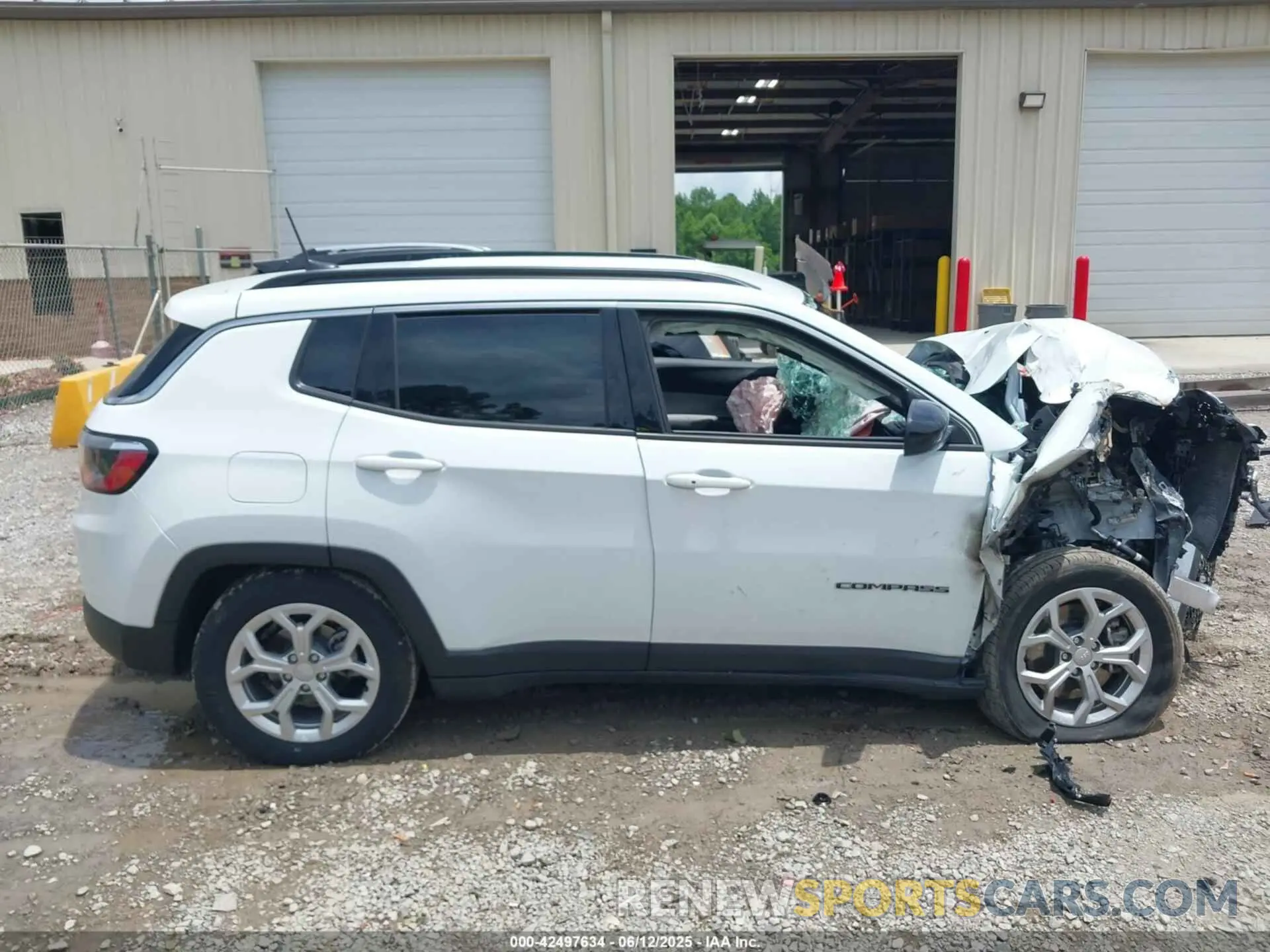 13 fotografías del automóvil dañado 3C4NJDBN1RT132767 JEEP COMPASS 2024