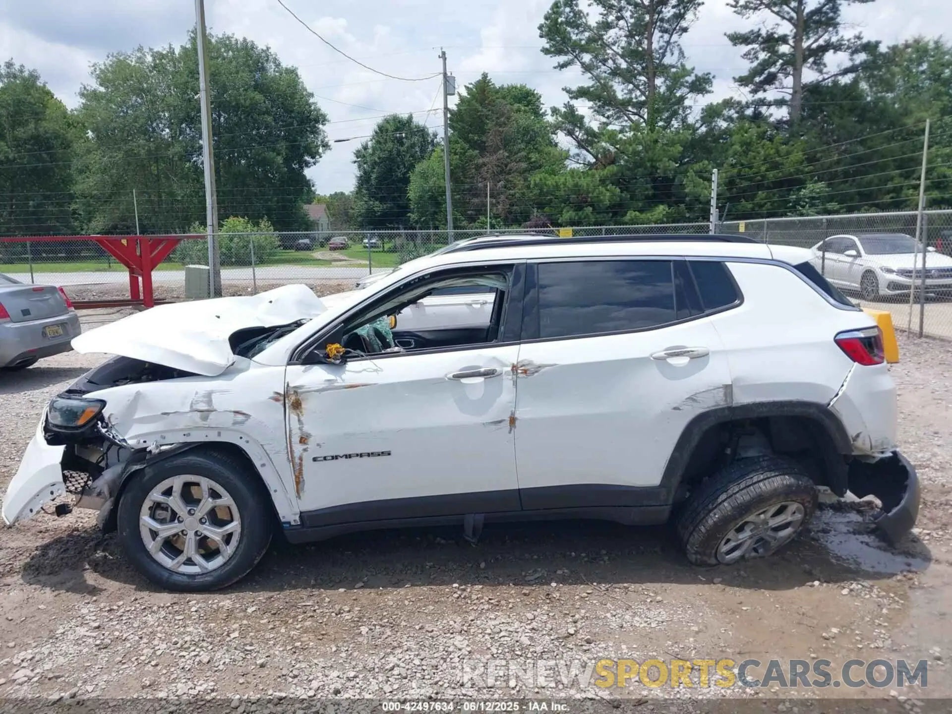 14 fotografías del automóvil dañado 3C4NJDBN1RT132767 JEEP COMPASS 2024