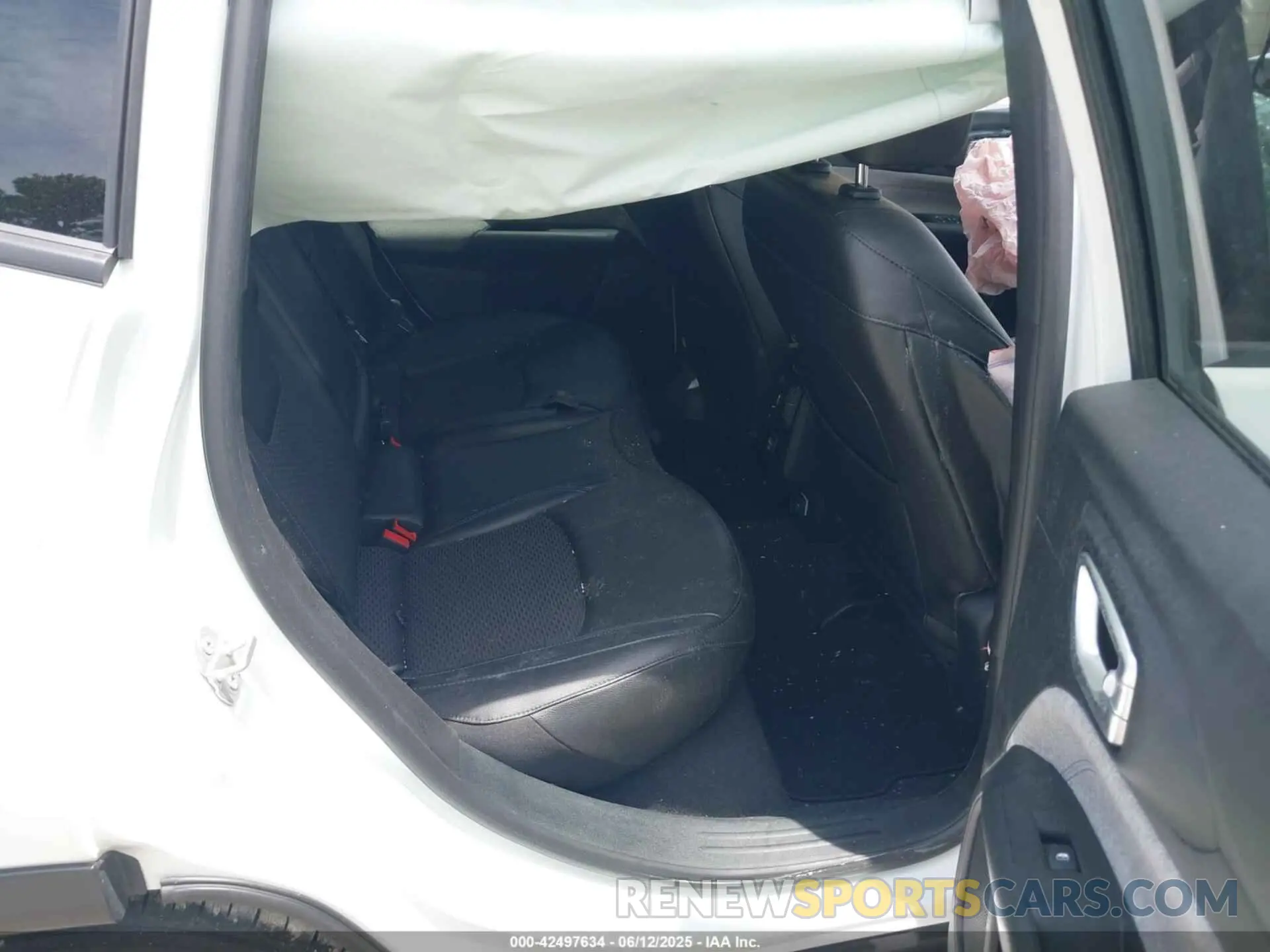 8 fotografías del automóvil dañado 3C4NJDBN1RT132767 JEEP COMPASS 2024