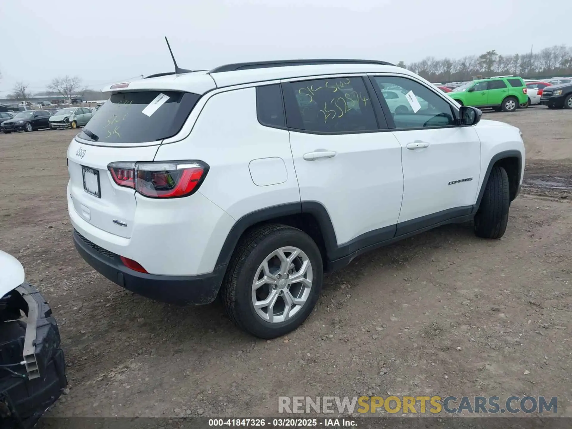 4 fotografías del automóvil dañado 3C4NJDBN2RT105075 JEEP COMPASS 2024