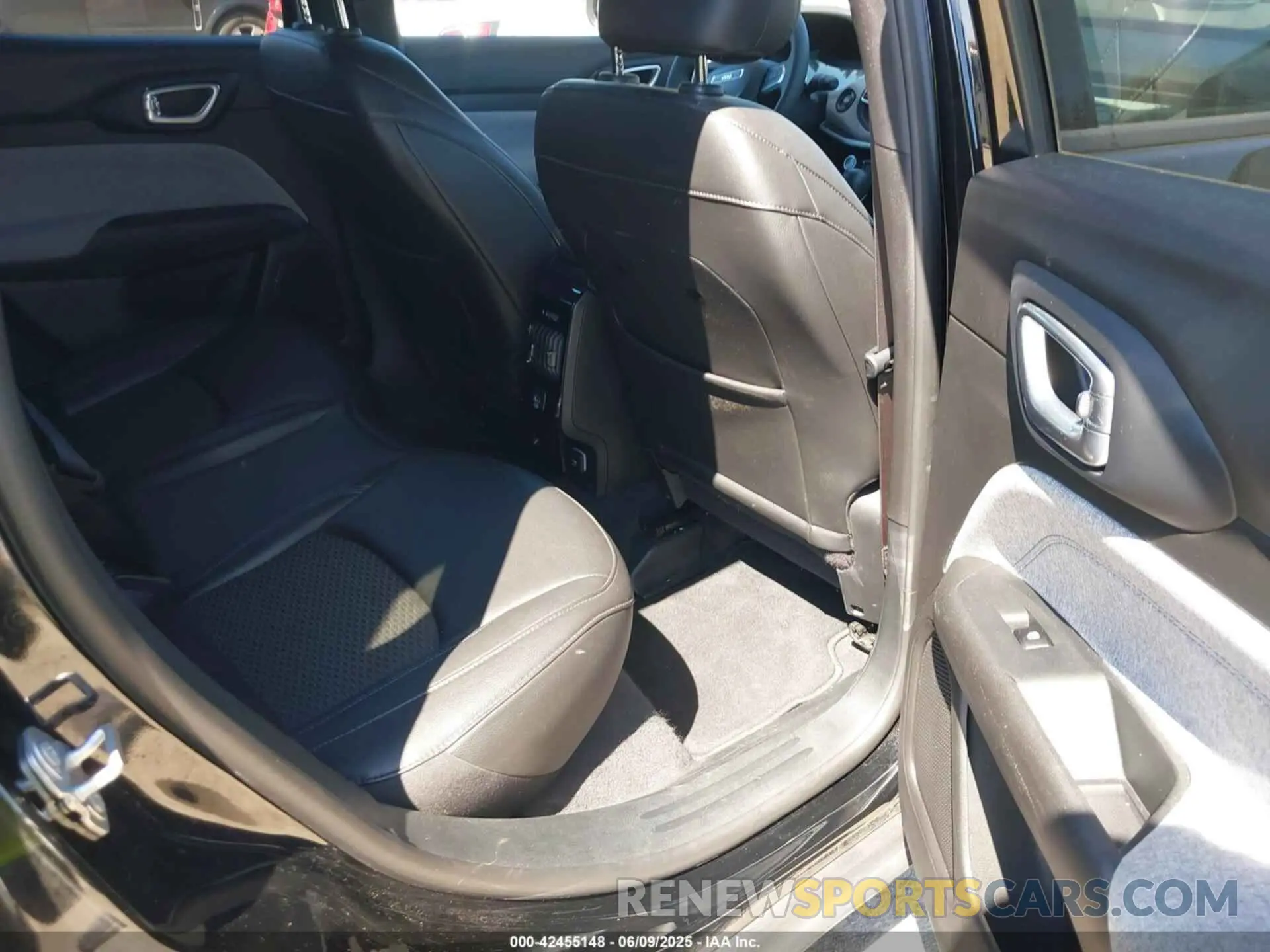 8 fotografías del automóvil dañado 3C4NJDBN3RT100807 JEEP COMPASS 2024
