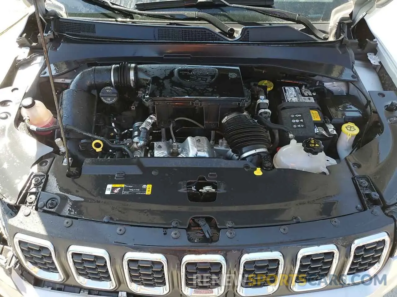 12 fotografías del automóvil dañado 3C4NJDBN3RT110950 JEEP COMPASS 2024