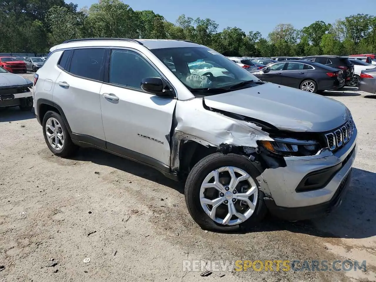 4 fotografías del automóvil dañado 3C4NJDBN3RT110950 JEEP COMPASS 2024