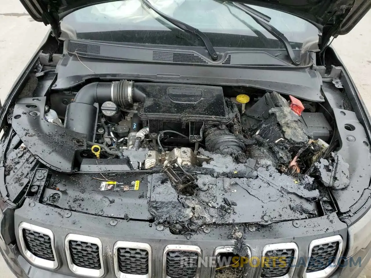 12 fotografías del automóvil dañado 3C4NJDBN3RT605648 JEEP COMPASS 2024