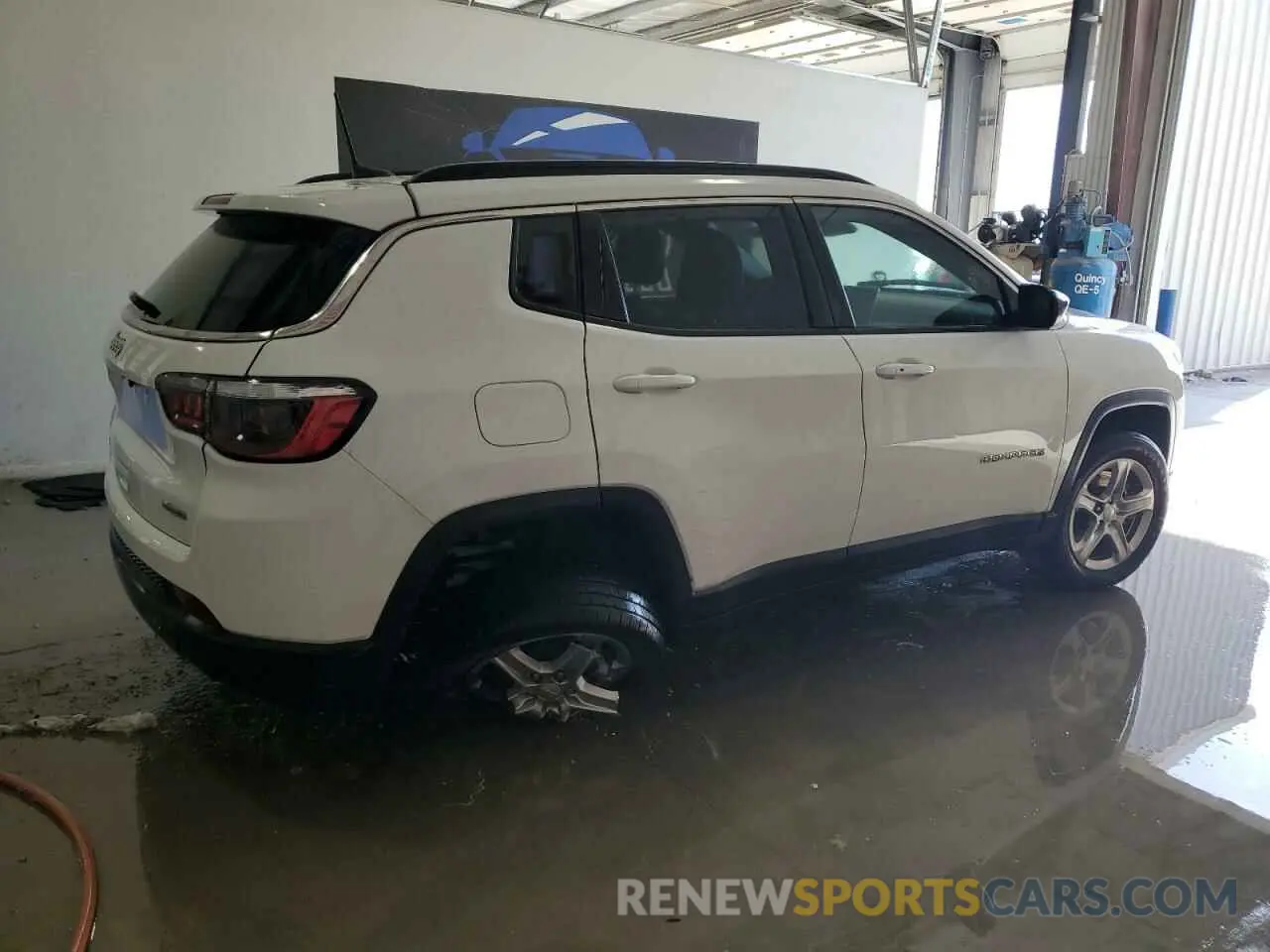 3 fotografías del automóvil dañado 3C4NJDBN3RT608064 JEEP COMPASS 2024