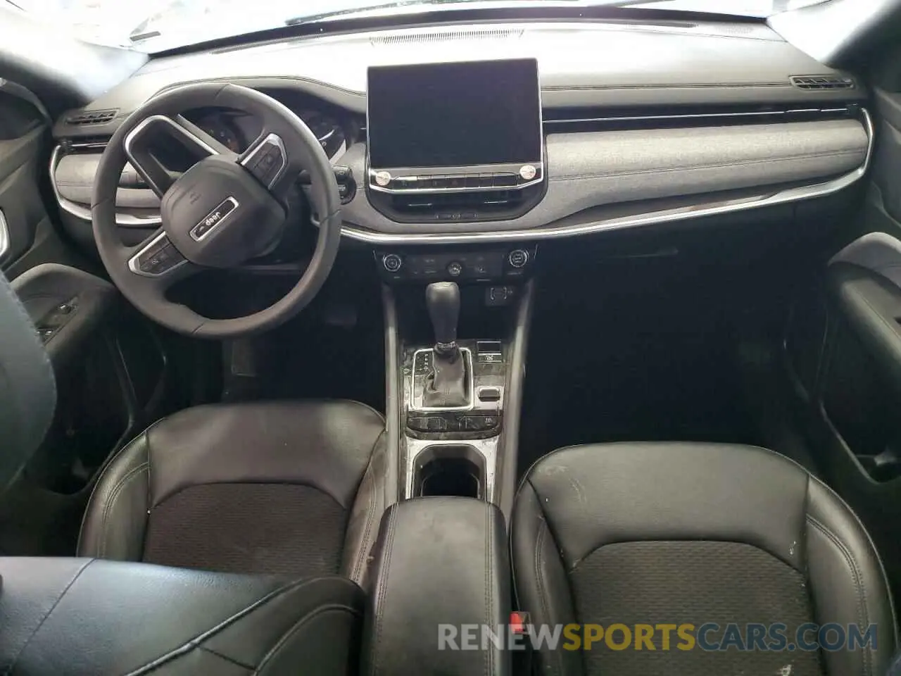 8 fotografías del automóvil dañado 3C4NJDBN3RT608064 JEEP COMPASS 2024