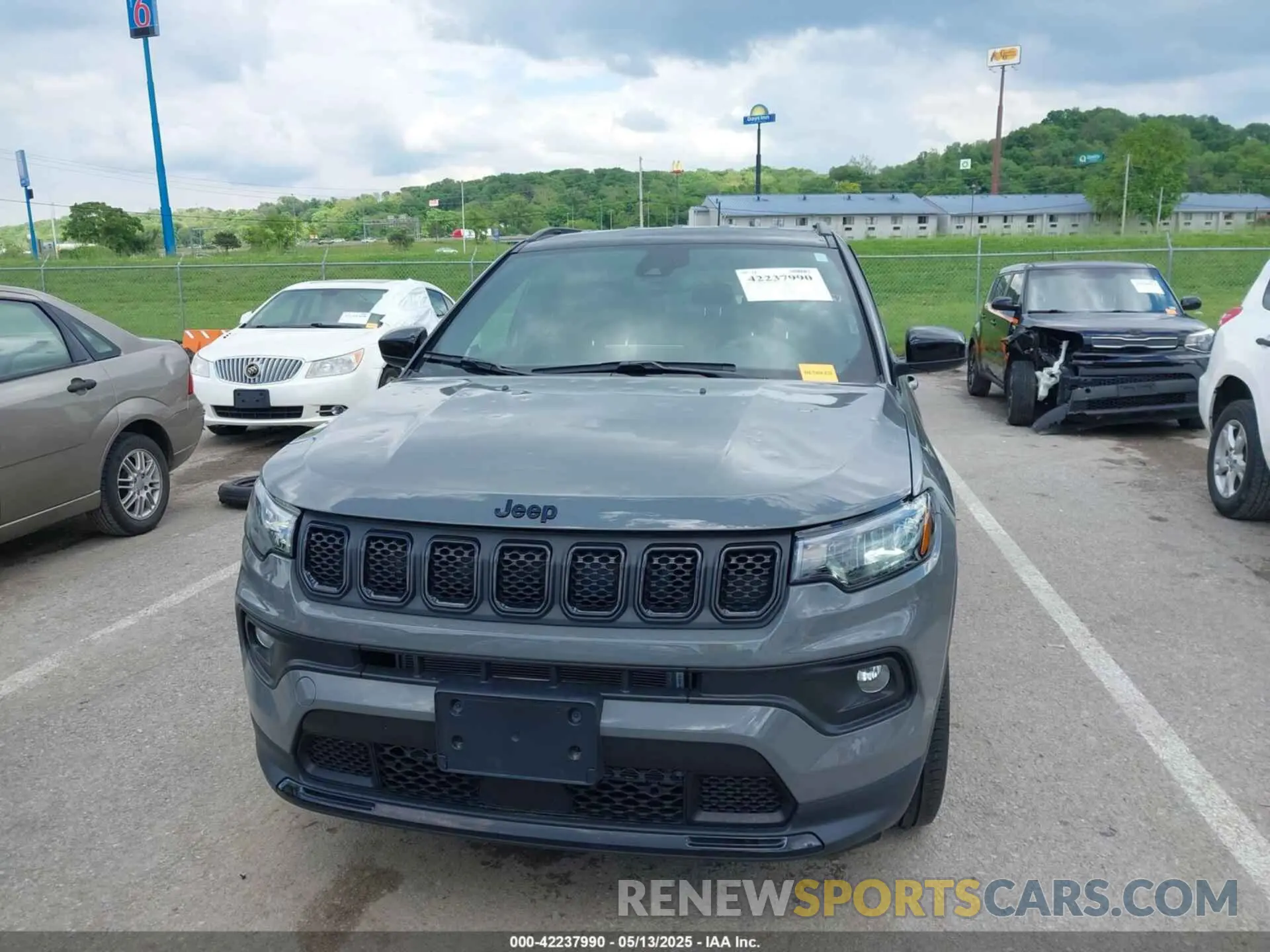 13 fotografías del automóvil dañado 3C4NJDBN4RT578170 JEEP COMPASS 2024