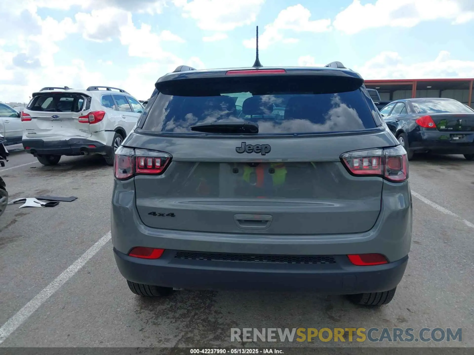 17 fotografías del automóvil dañado 3C4NJDBN4RT578170 JEEP COMPASS 2024