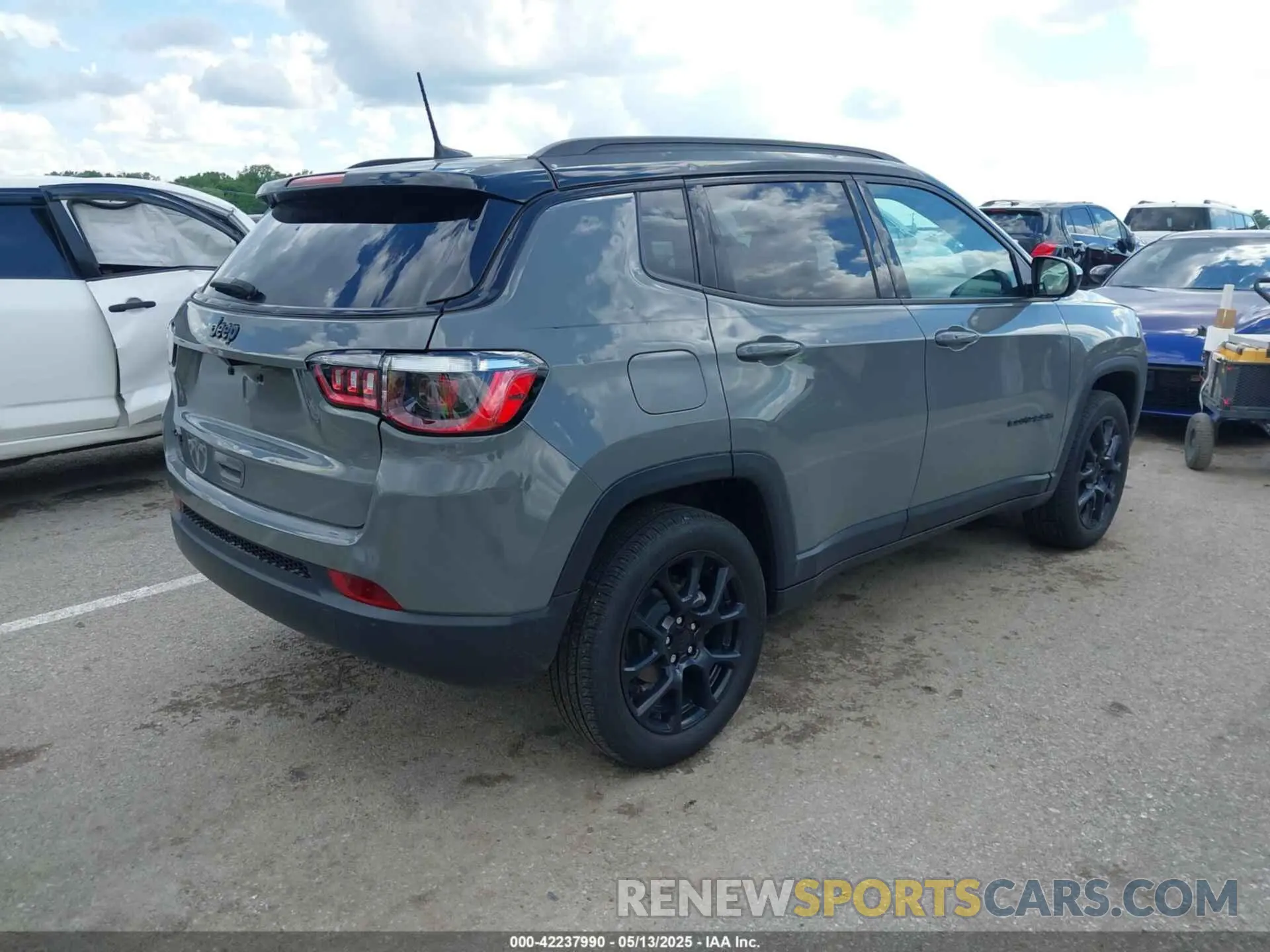4 fotografías del automóvil dañado 3C4NJDBN4RT578170 JEEP COMPASS 2024