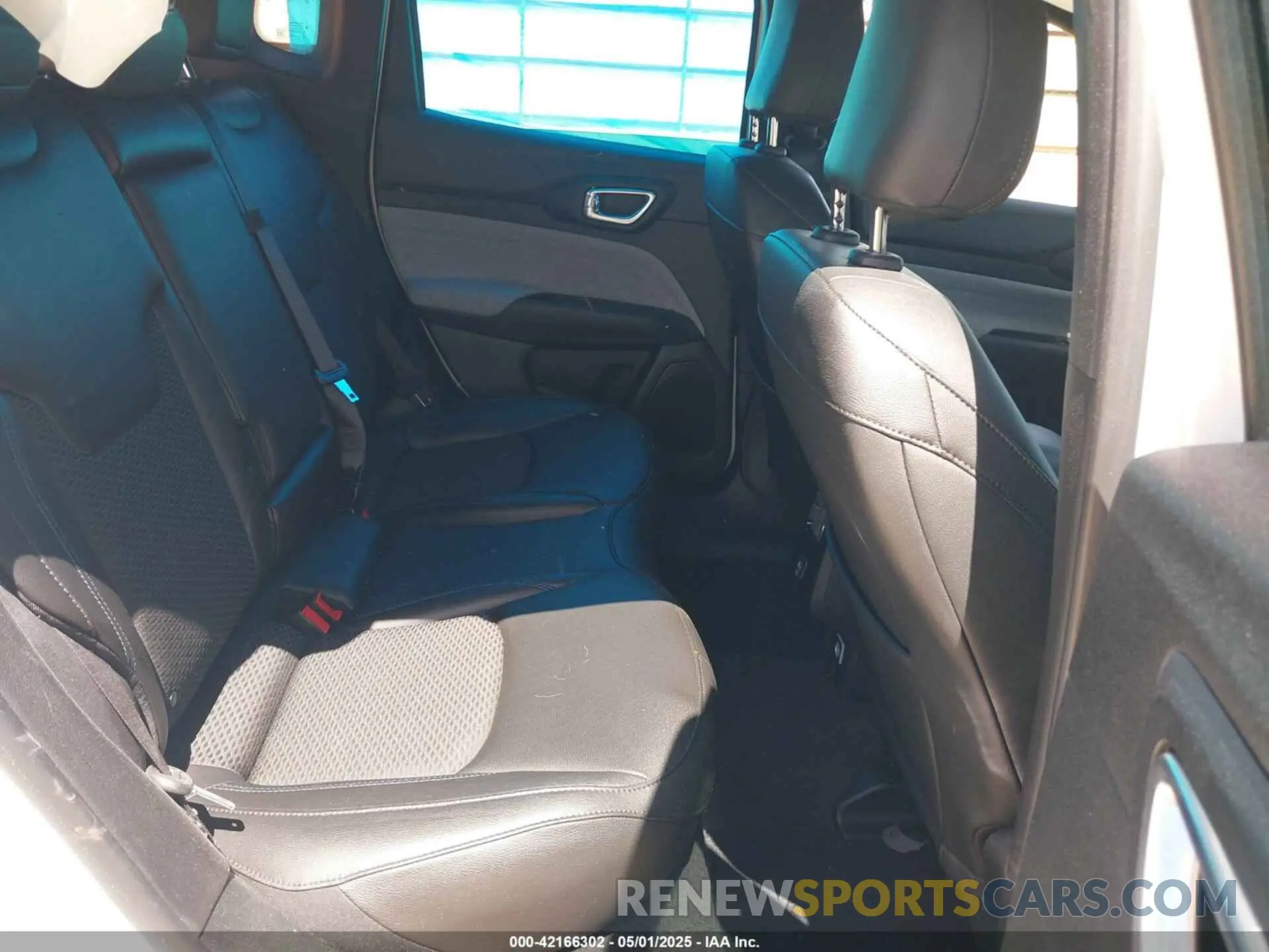 8 fotografías del automóvil dañado 3C4NJDBN4RT604198 JEEP COMPASS 2024