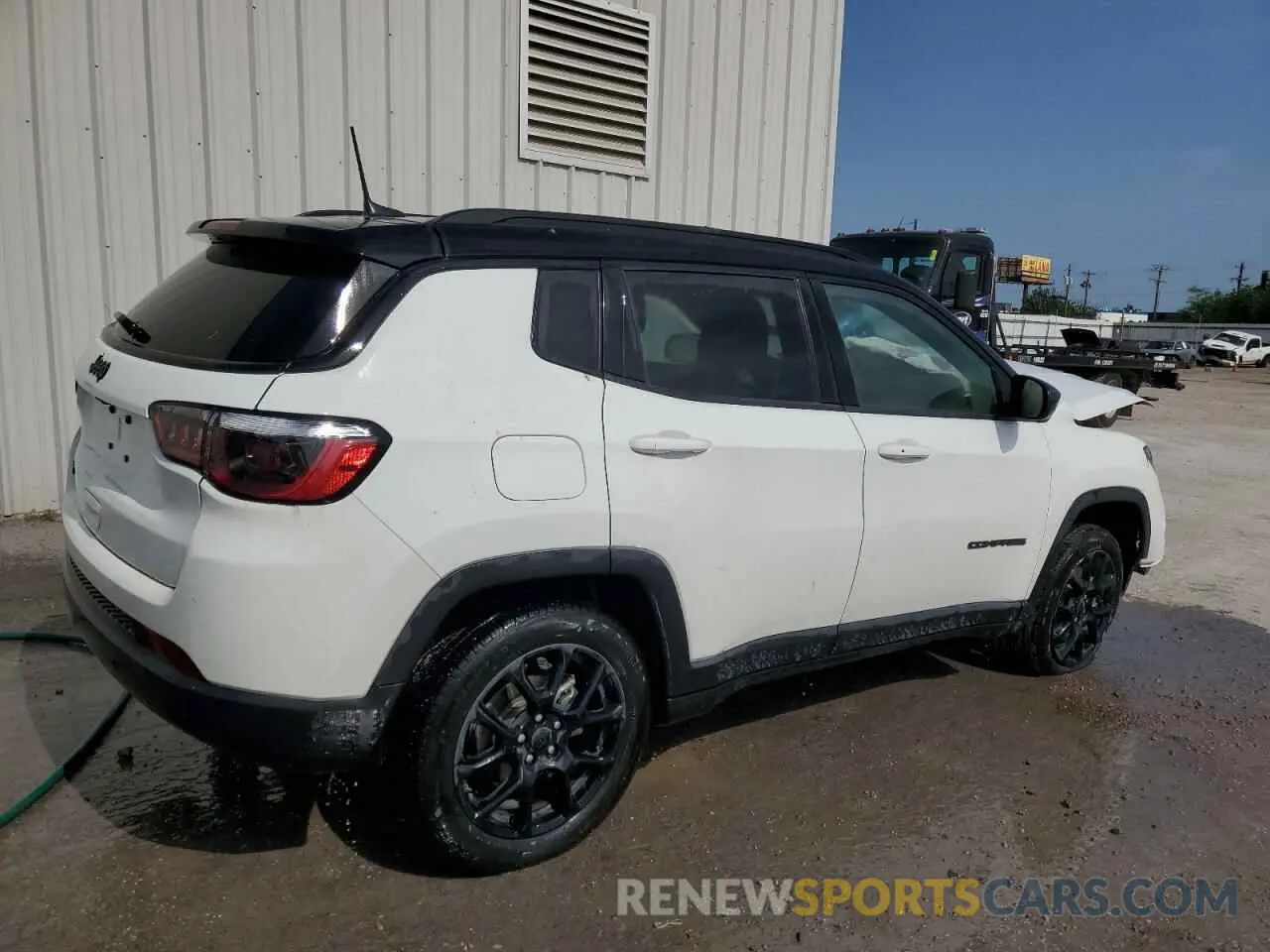3 fotografías del automóvil dañado 3C4NJDBN7RT578325 JEEP COMPASS 2024