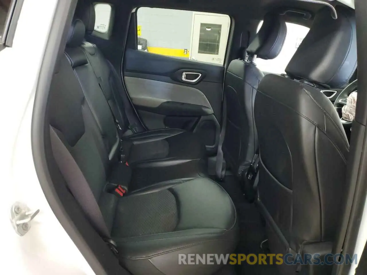 11 fotografías del automóvil dañado 3C4NJDBN7RT606091 JEEP COMPASS 2024