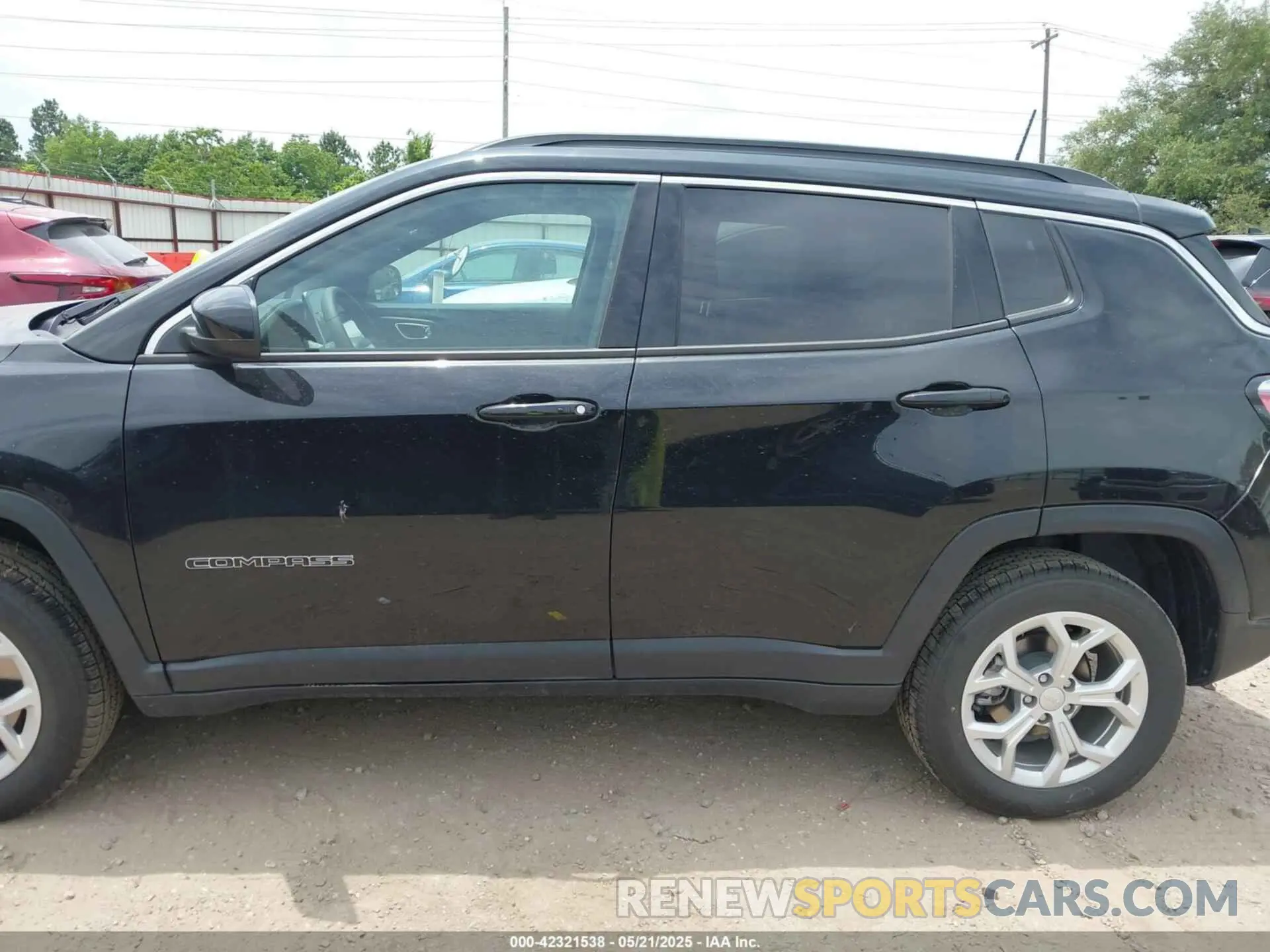 14 fotografías del automóvil dañado 3C4NJDBN8RT119367 JEEP COMPASS 2024