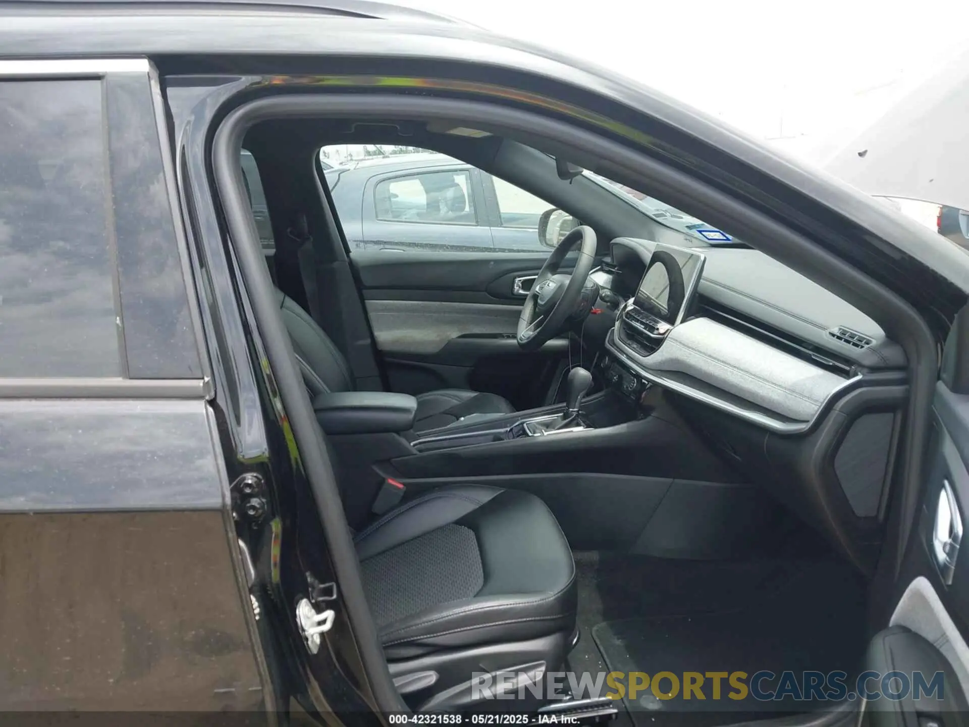 5 fotografías del automóvil dañado 3C4NJDBN8RT119367 JEEP COMPASS 2024