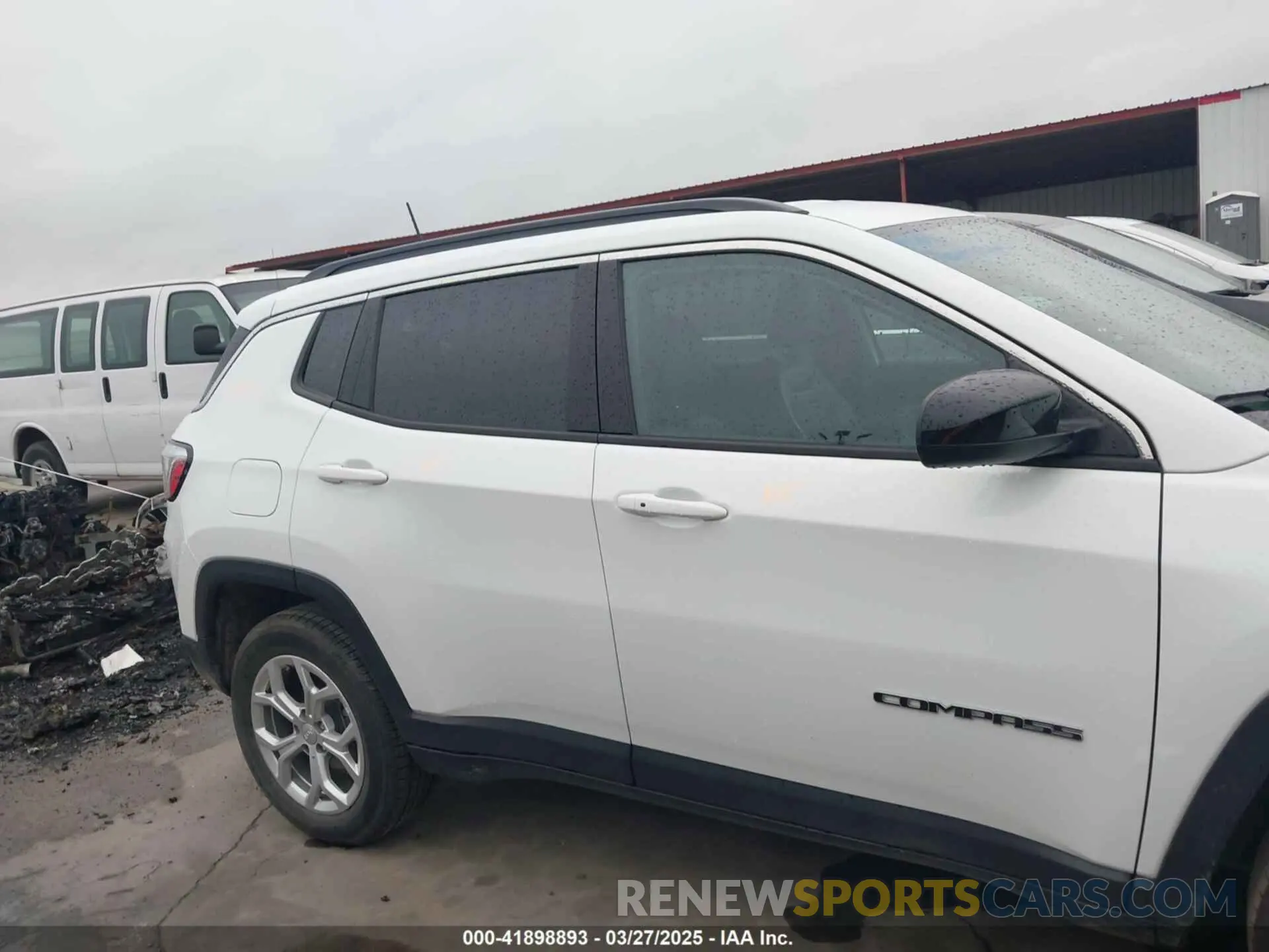 13 fotografías del automóvil dañado 3C4NJDBN8RT160288 JEEP COMPASS 2024