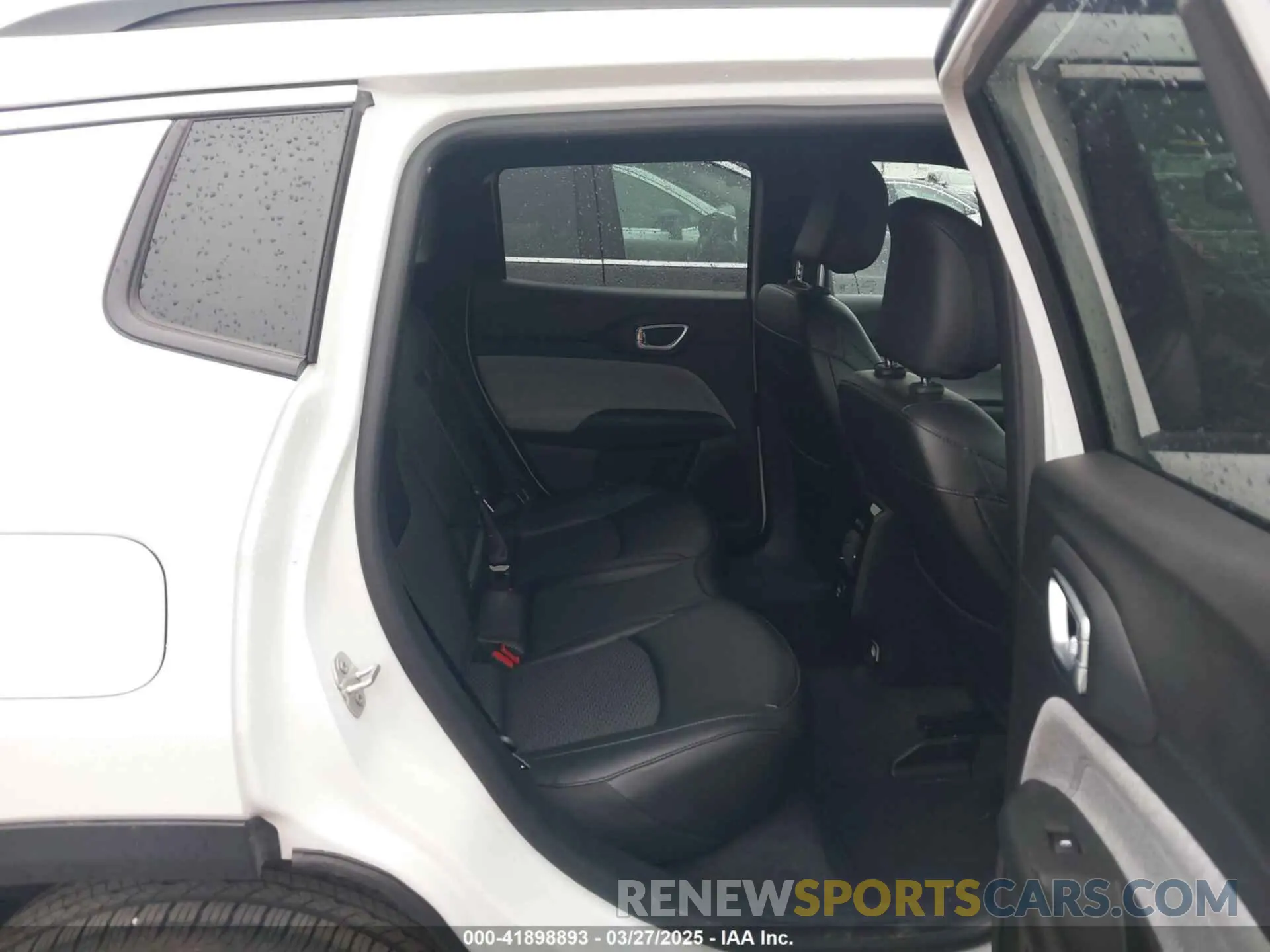 8 fotografías del automóvil dañado 3C4NJDBN8RT160288 JEEP COMPASS 2024