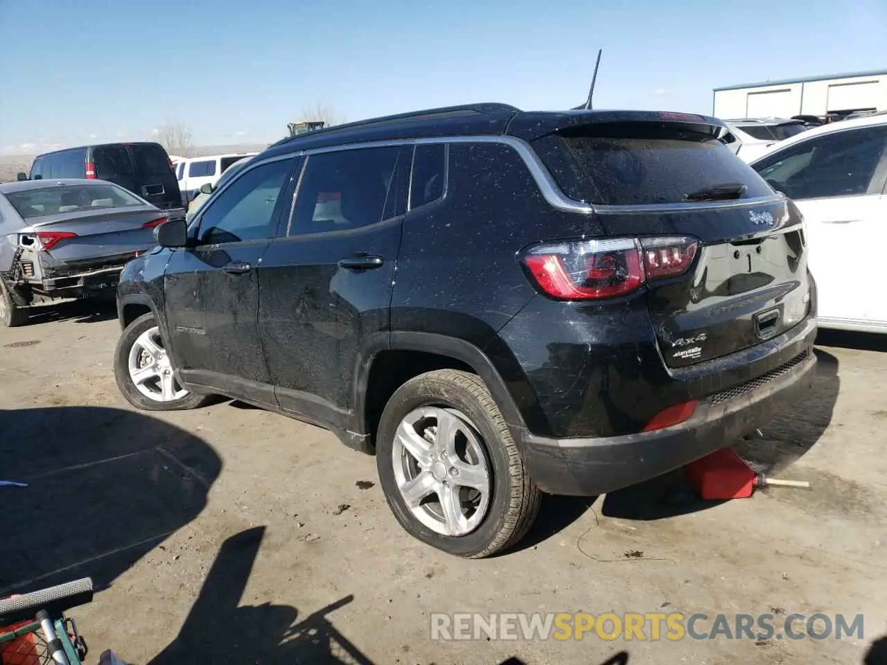 2 fotografías del automóvil dañado 3C4NJDBN8RT587194 JEEP COMPASS 2024