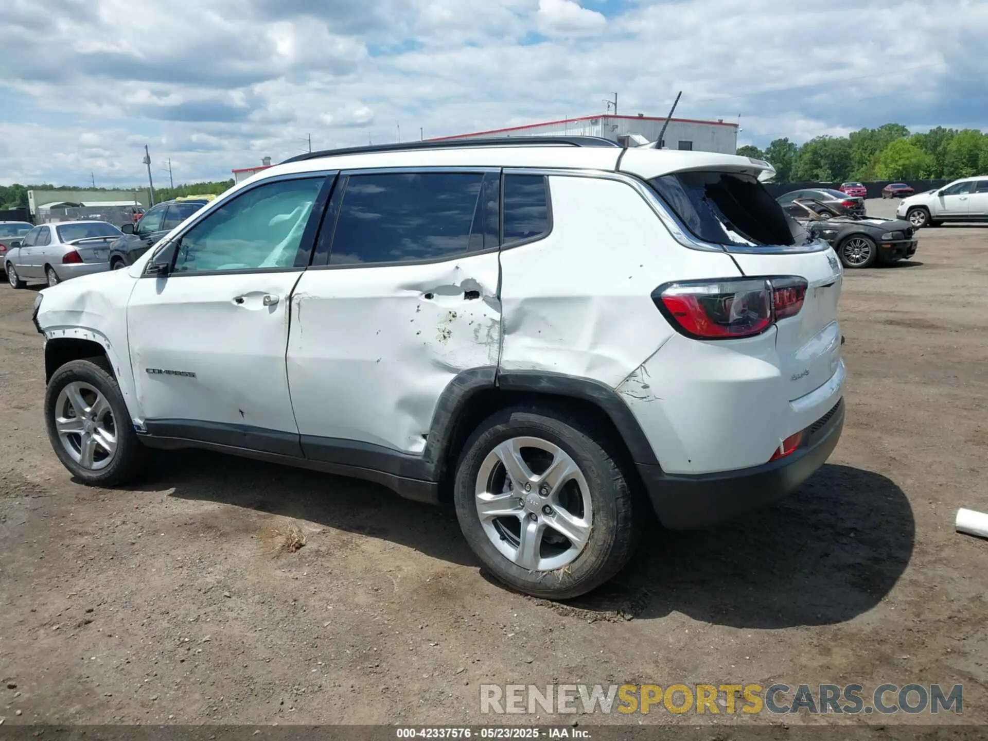 3 fotografías del automóvil dañado 3C4NJDBN8RT603894 JEEP COMPASS 2024