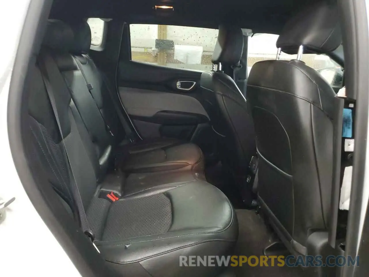 11 fotografías del automóvil dañado 3C4NJDBN9RT123430 JEEP COMPASS 2024
