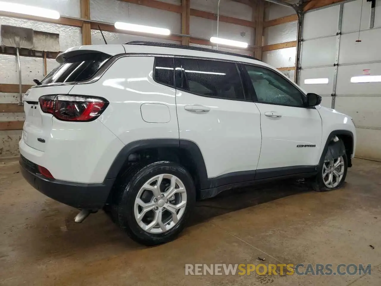 3 fotografías del automóvil dañado 3C4NJDBN9RT123430 JEEP COMPASS 2024