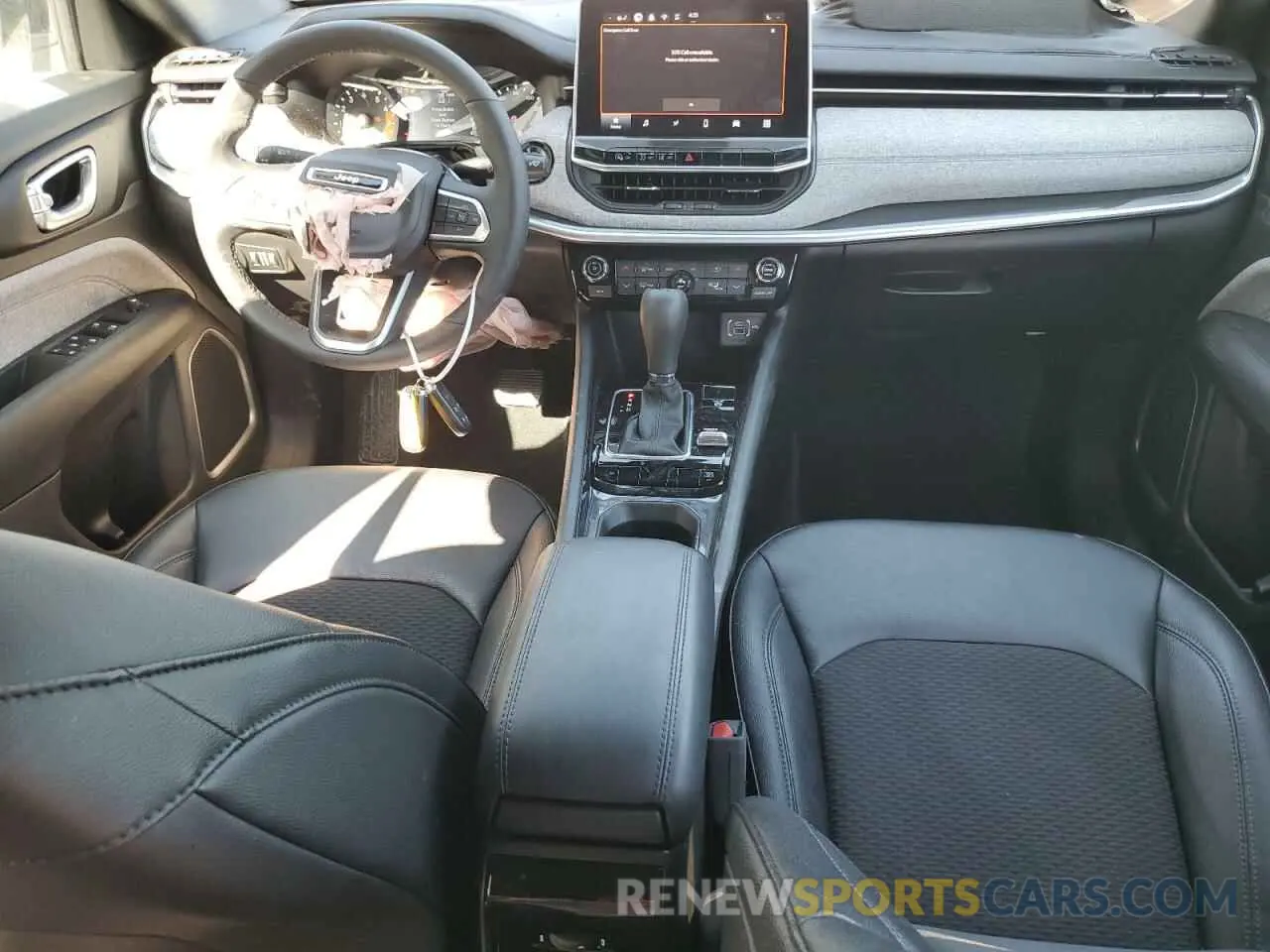 8 fotografías del automóvil dañado 3C4NJDBN9RT128806 JEEP COMPASS 2024