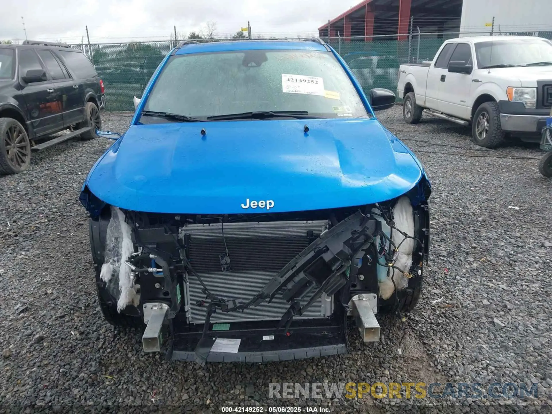 13 fotografías del automóvil dañado 3C4NJDBN9RT132368 JEEP COMPASS 2024