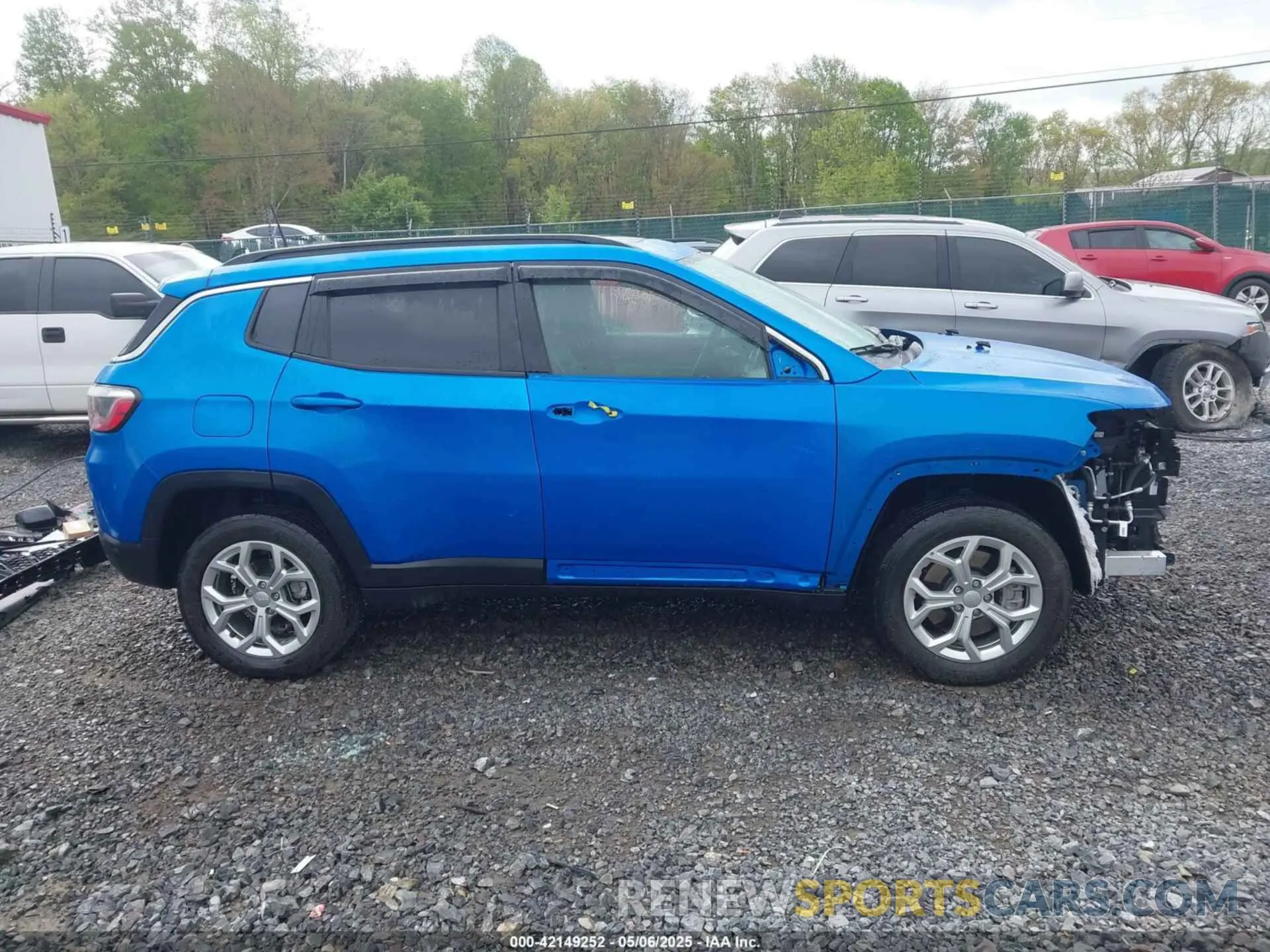 14 fotografías del automóvil dañado 3C4NJDBN9RT132368 JEEP COMPASS 2024