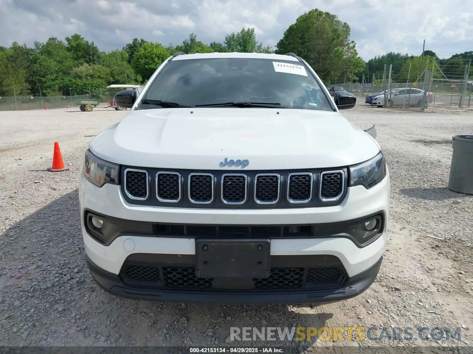 12 fotografías del automóvil dañado 3C4NJDBN9RT604049 JEEP COMPASS 2024