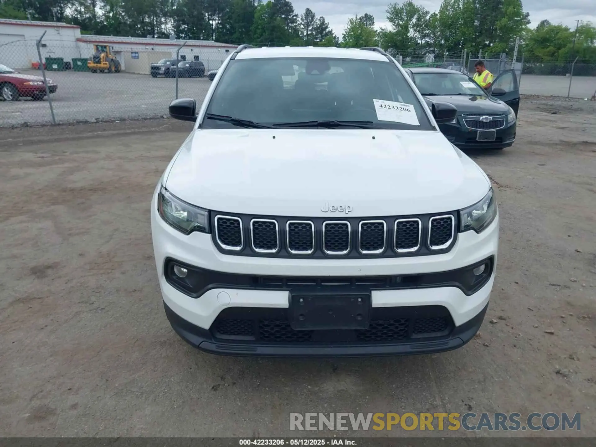 12 fotografías del automóvil dañado 3C4NJDBN9RT607209 JEEP COMPASS 2024