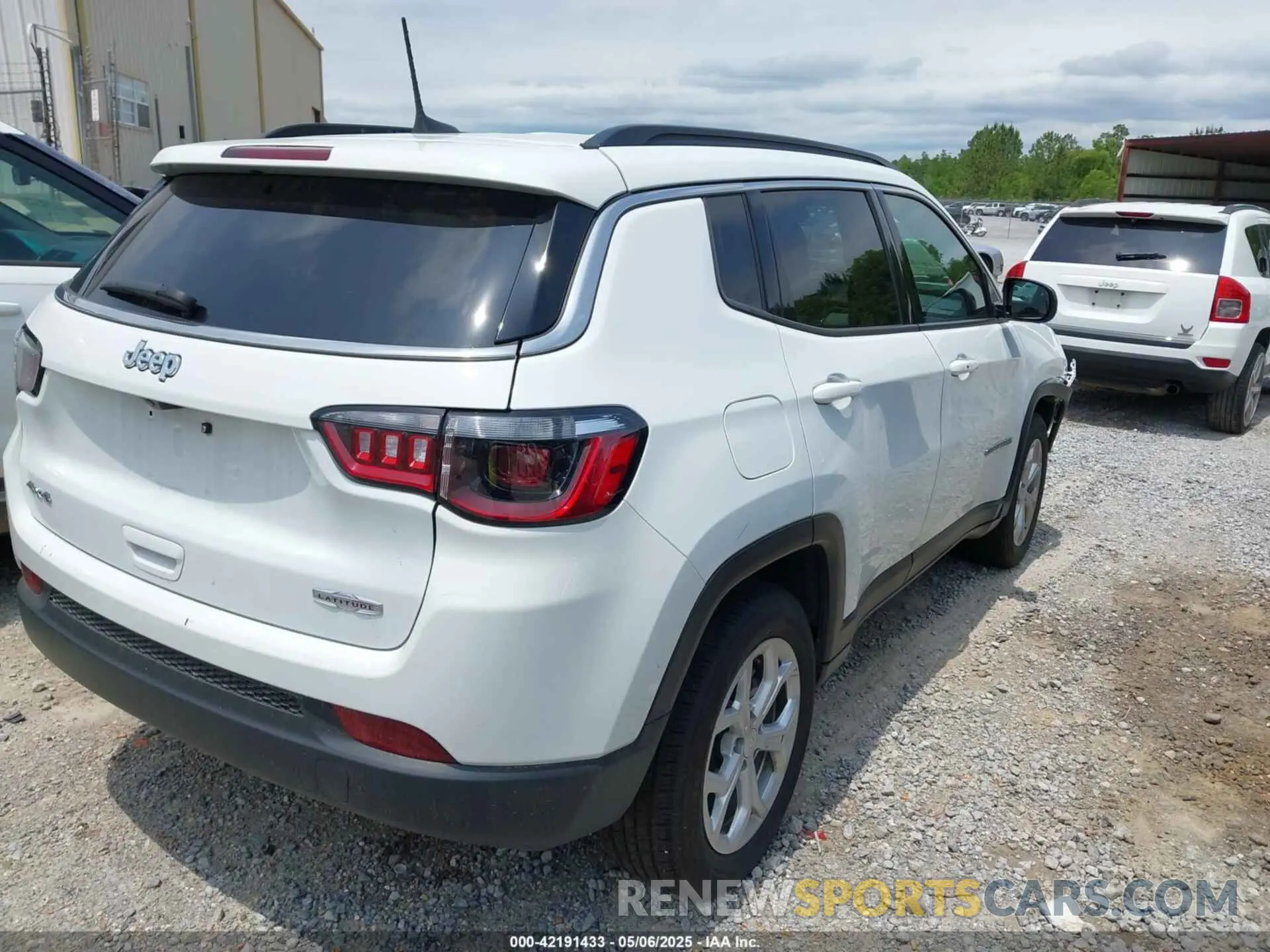 4 fotografías del automóvil dañado 3C4NJDBNXRT119192 JEEP COMPASS 2024