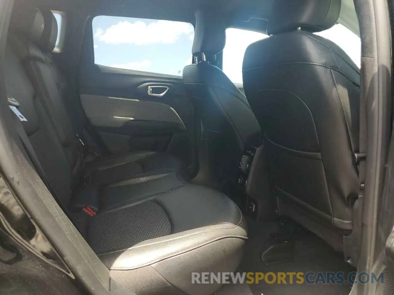 11 fotografías del automóvil dañado 3C4NJDBNXRT133089 JEEP COMPASS 2024