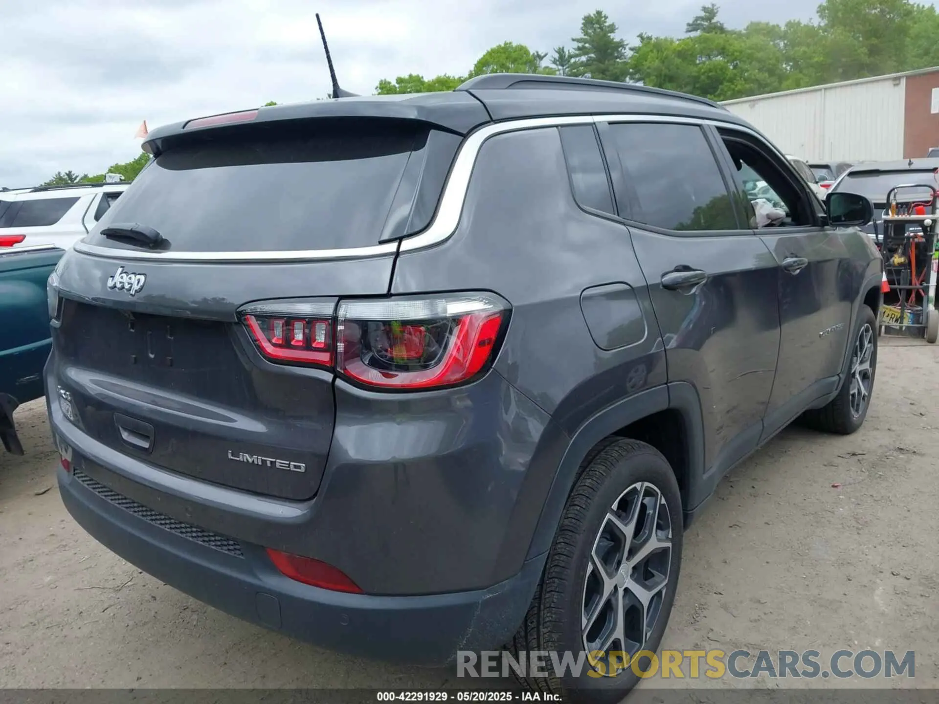4 fotografías del automóvil dañado 3C4NJDCN1RT174161 JEEP COMPASS 2024