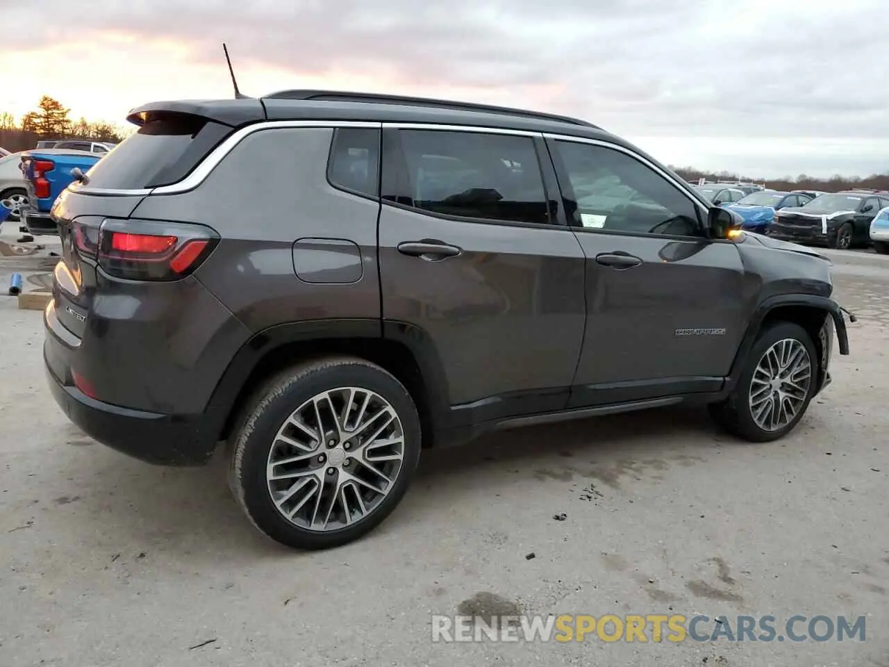 3 fotografías del automóvil dañado 3C4NJDCN3RT589580 JEEP COMPASS 2024