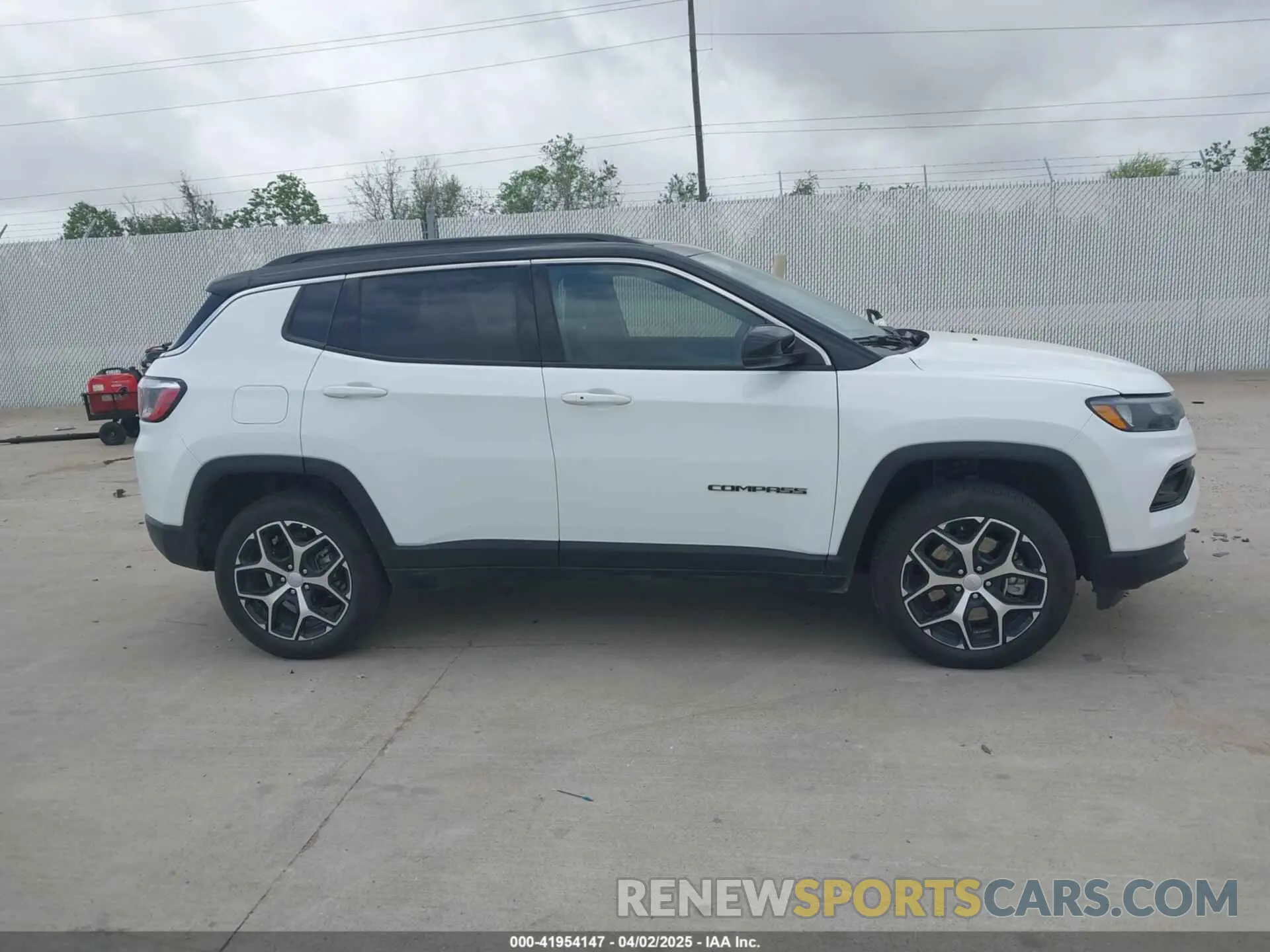 13 fotografías del automóvil dañado 3C4NJDCN5RT145262 JEEP COMPASS 2024