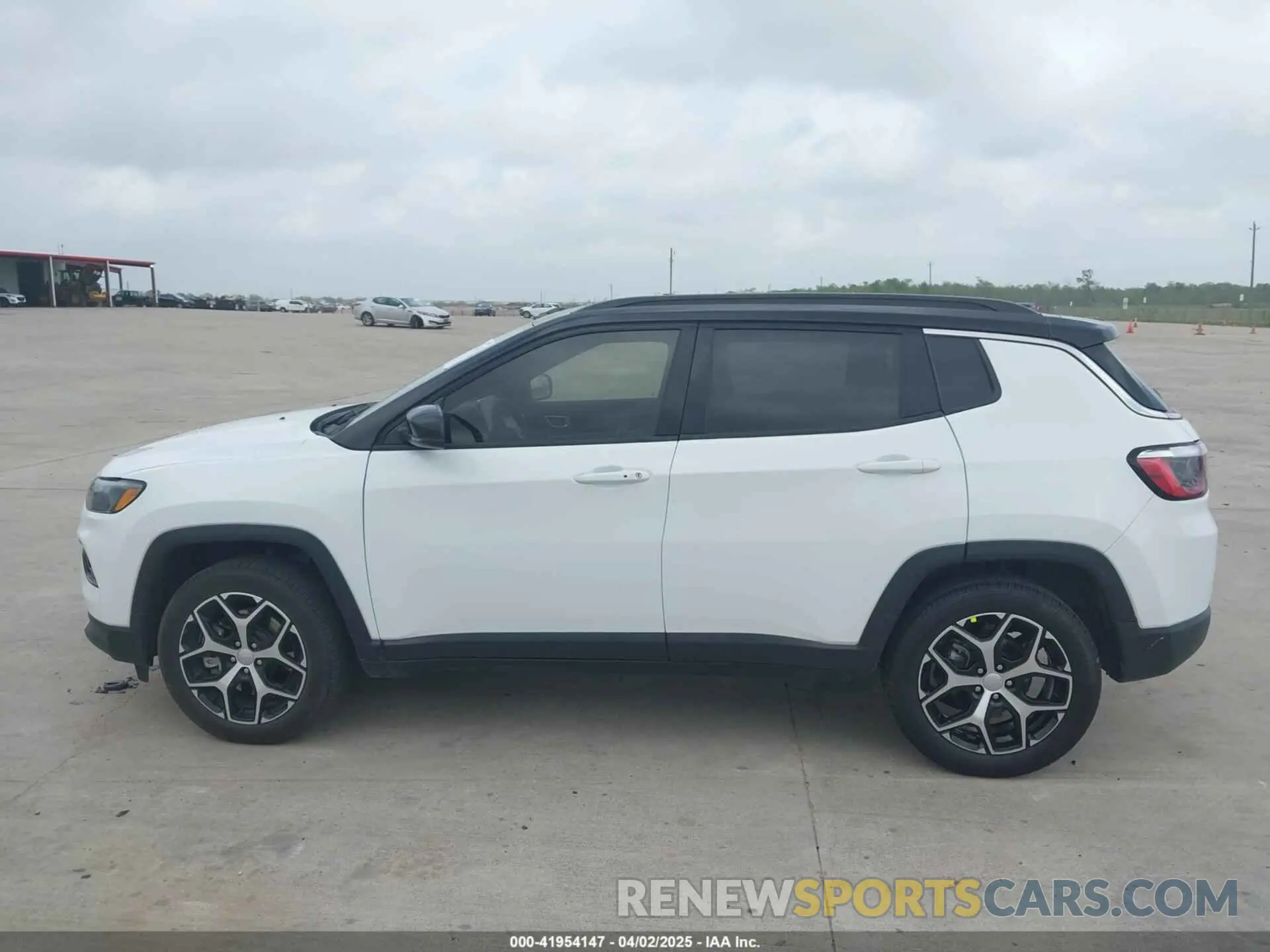 14 fotografías del automóvil dañado 3C4NJDCN5RT145262 JEEP COMPASS 2024