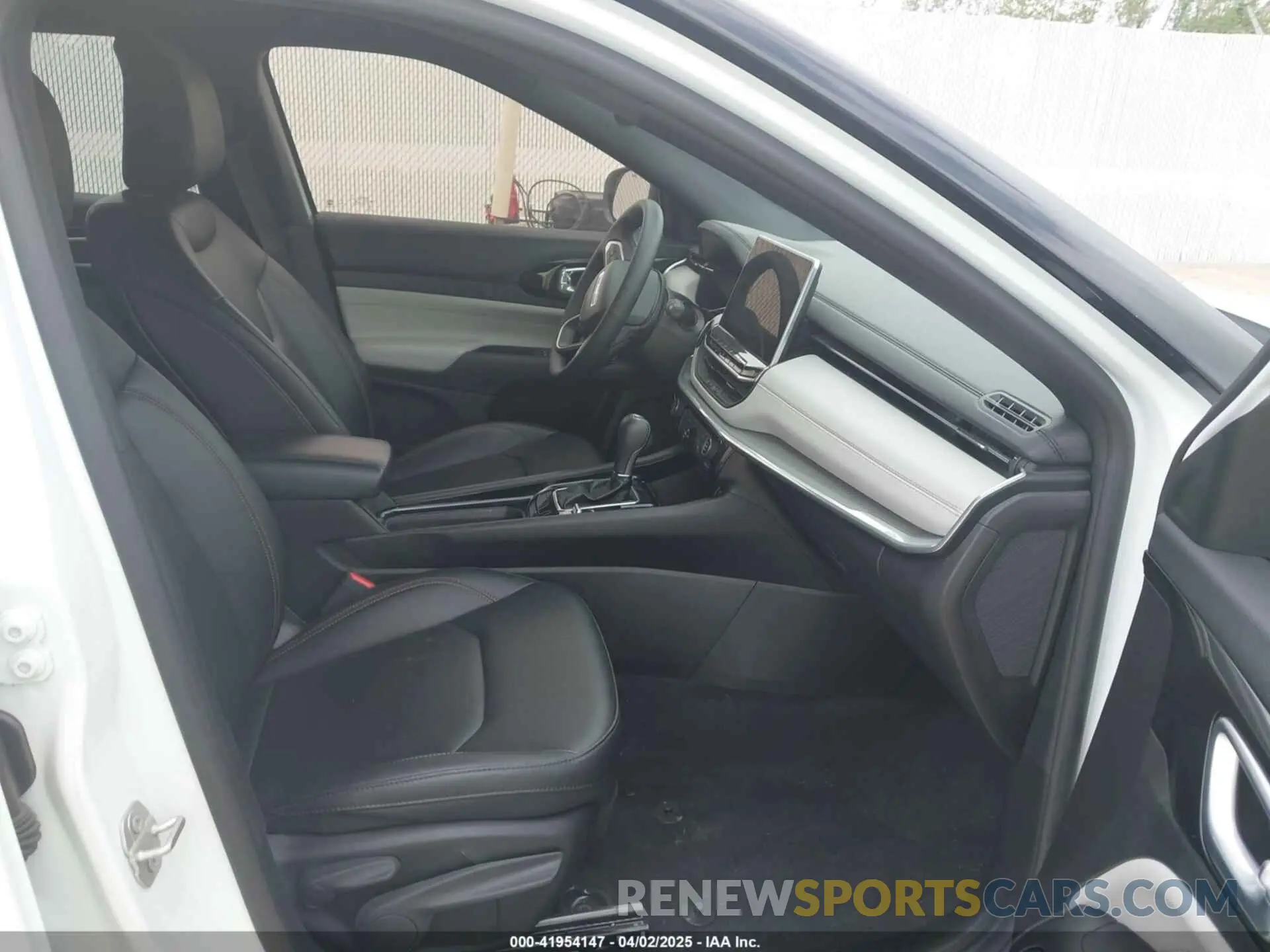 5 fotografías del automóvil dañado 3C4NJDCN5RT145262 JEEP COMPASS 2024