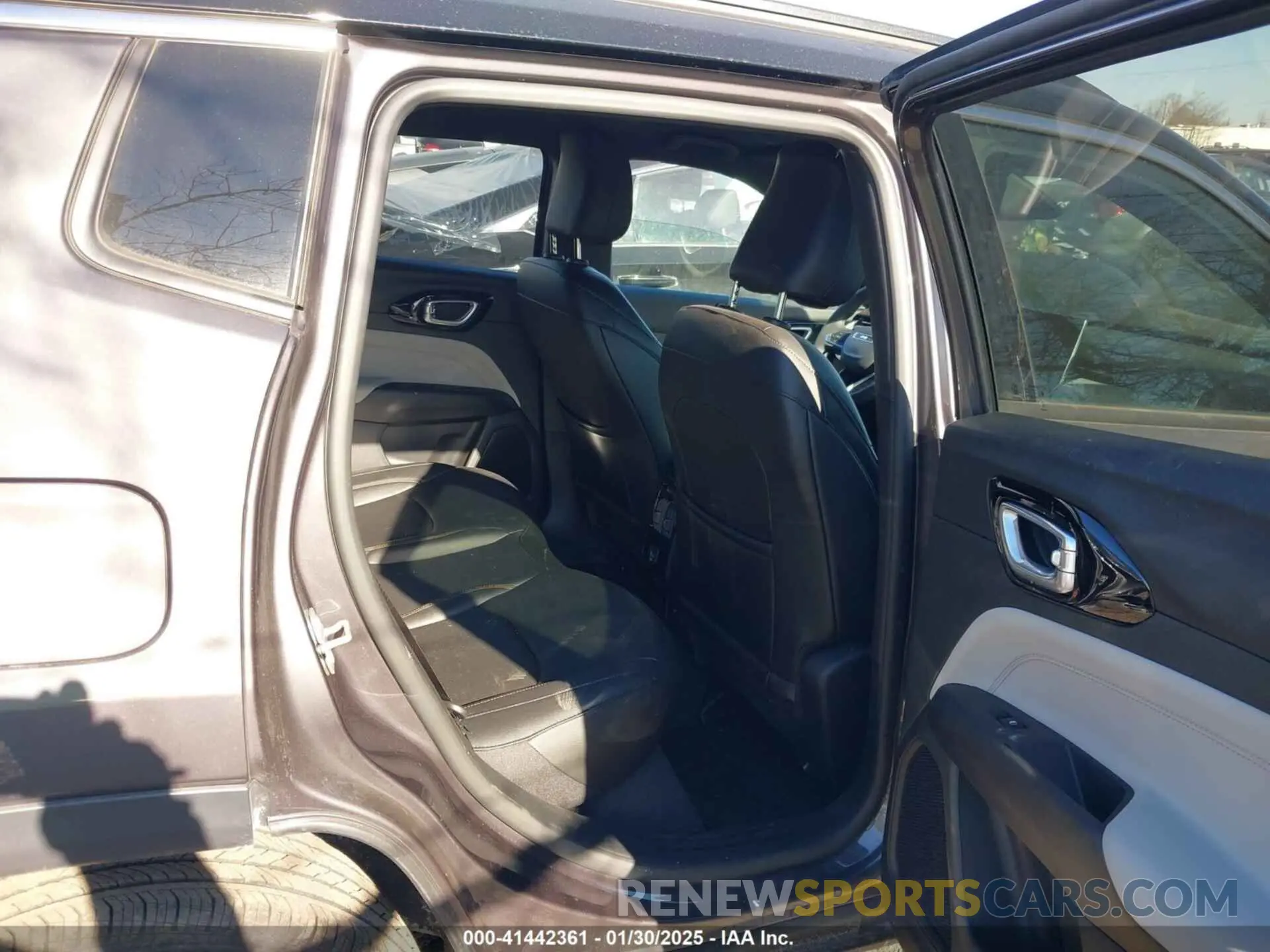 8 fotografías del automóvil dañado 3C4NJDCN6RT146226 JEEP COMPASS 2024