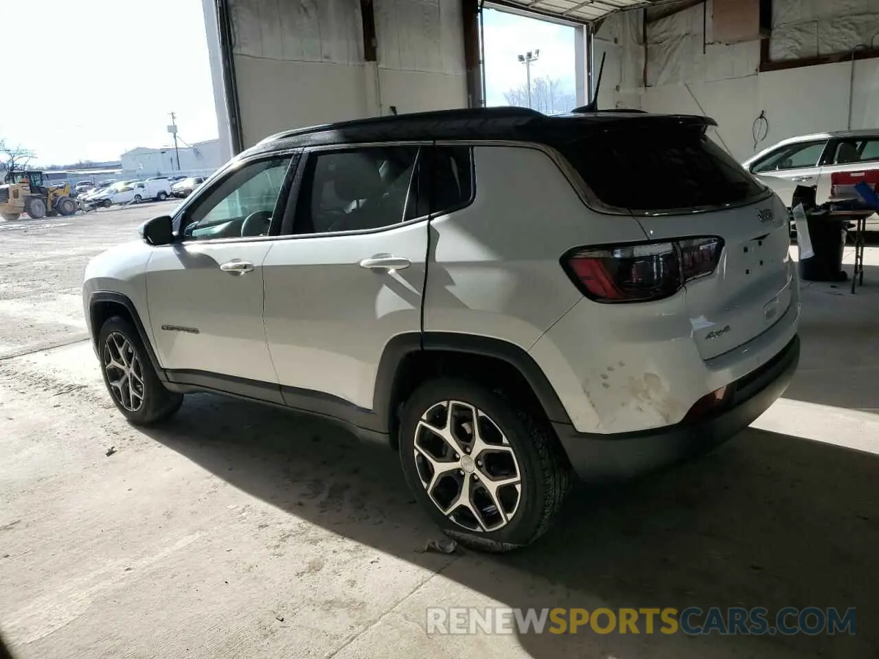 2 fotografías del automóvil dañado 3C4NJDCN7RT150852 JEEP COMPASS 2024