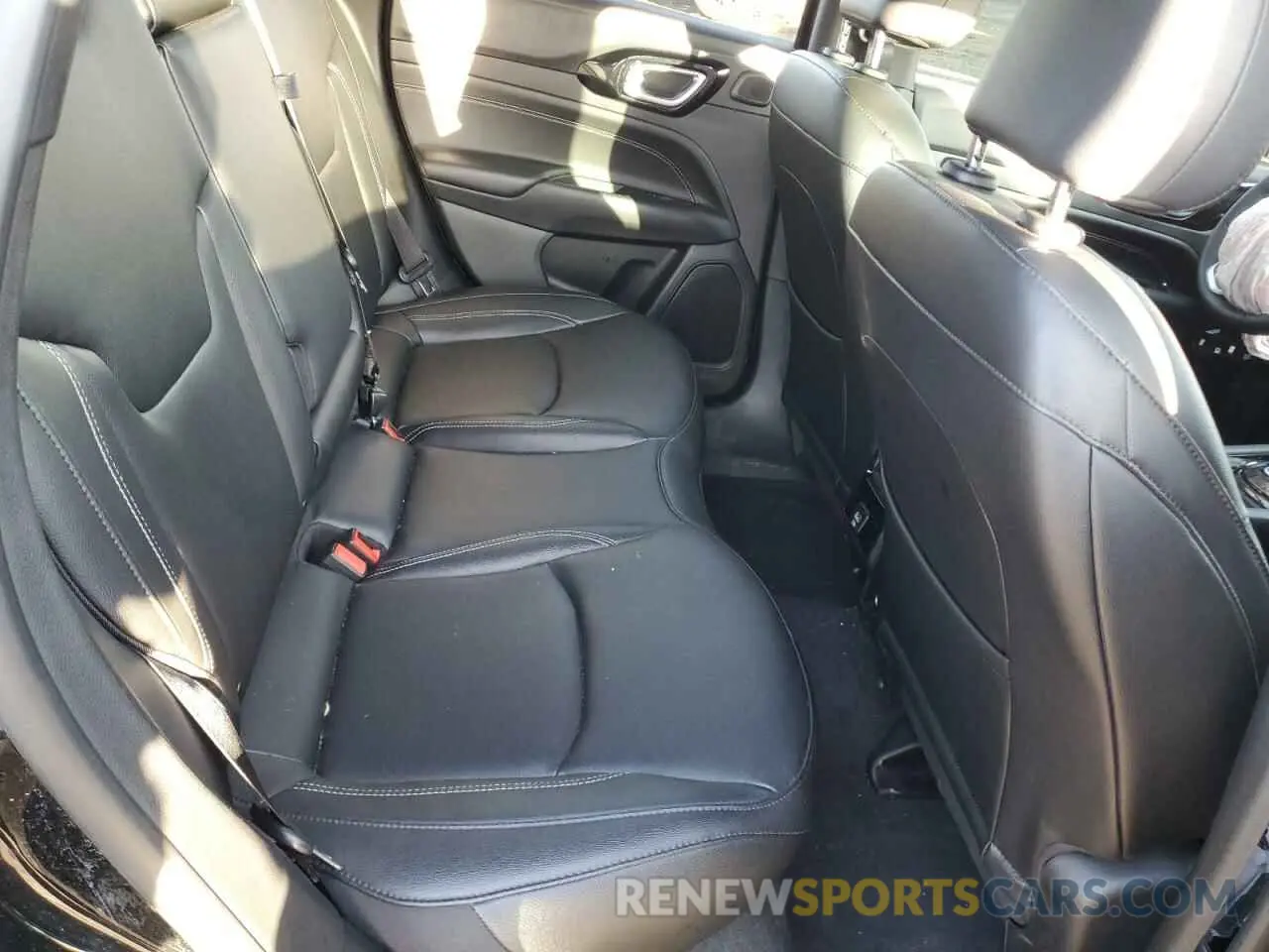 12 fotografías del automóvil dañado 3C4NJDCN8RT104365 JEEP COMPASS 2024