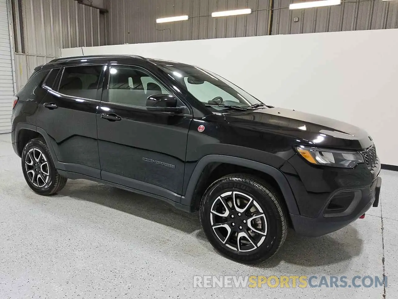 4 fotografías del automóvil dañado 3C4NJDDN2RT137327 JEEP COMPASS 2024