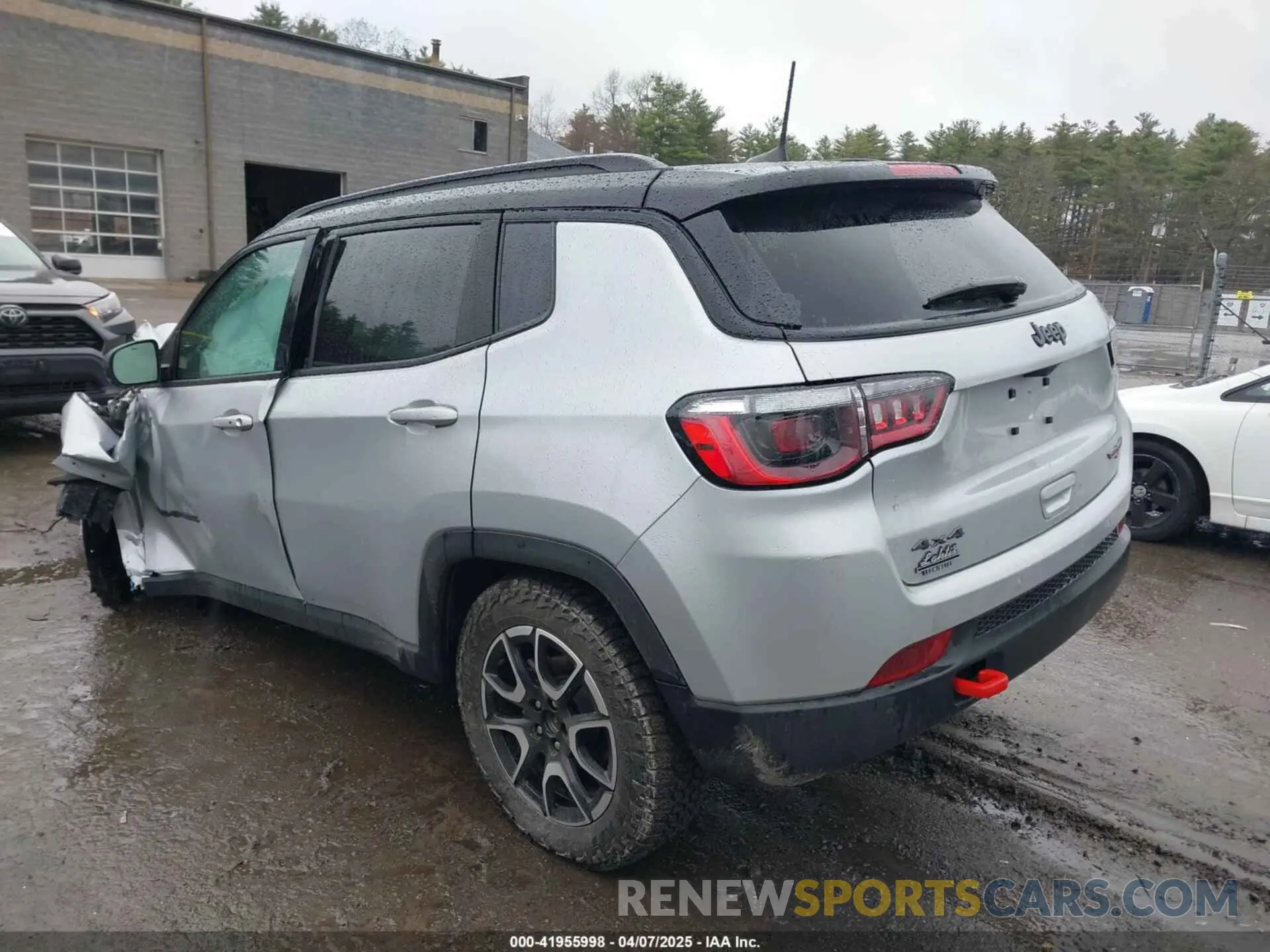 3 fotografías del automóvil dañado 3C4NJDDN3RT166786 JEEP COMPASS 2024
